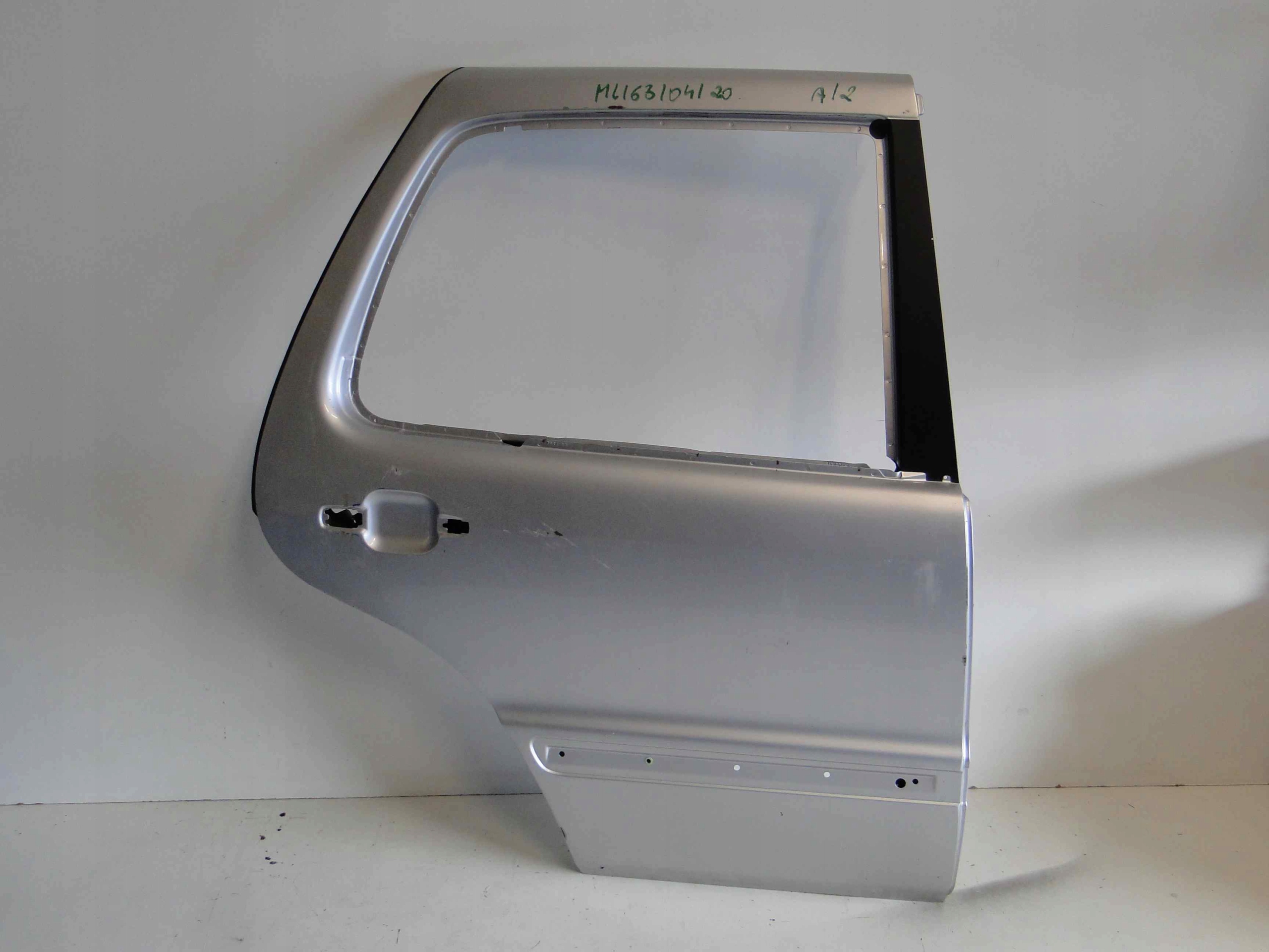 MERCEDES ML W163 163 LIFT DRZWI TYLNE PRAWE Jakość części (zgodnie z GVO) O - oryginał z logo producenta pojazdu (OE)