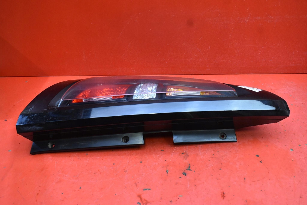 light left rear part rear 92401-2K0 KIA SOUL 1 and 08-11