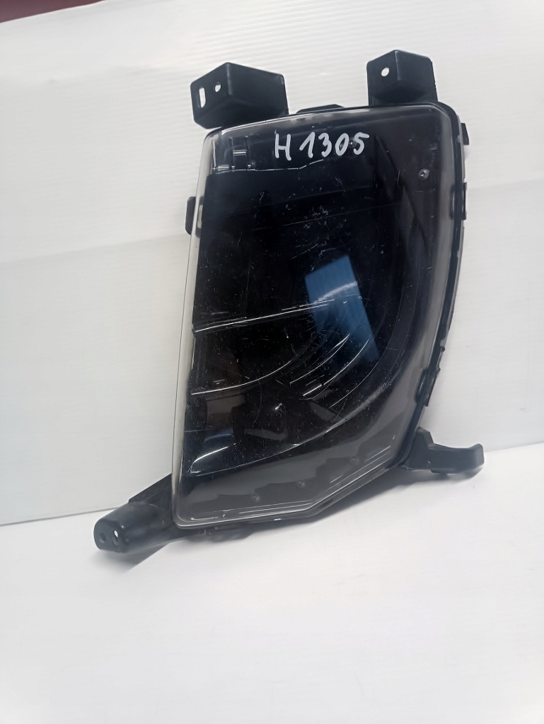 заглушка решетка галоген левый tesla MODEL S 100599900D