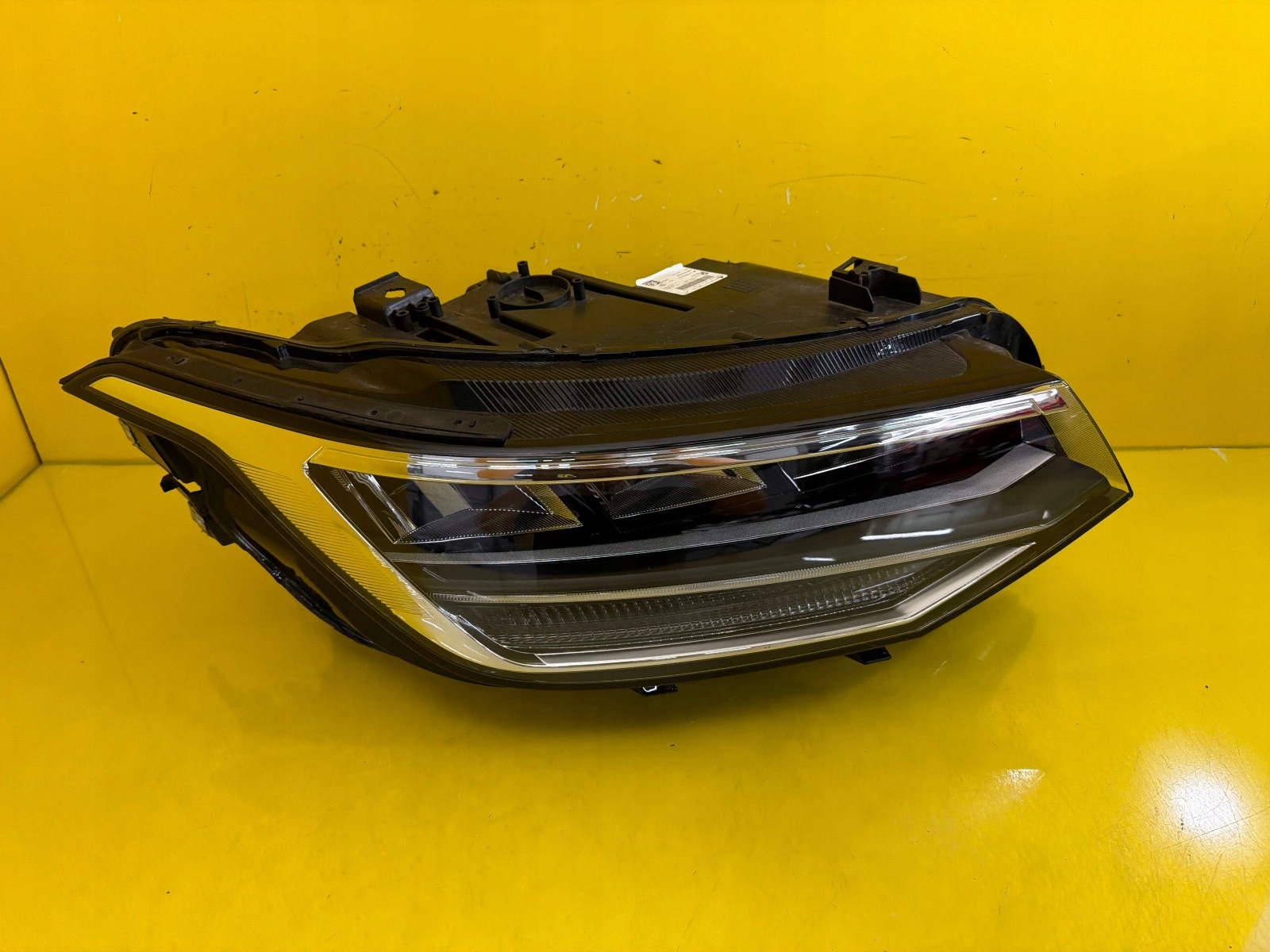 light right VW Tiguan Allspace 5NN Full Led 5NN941036B