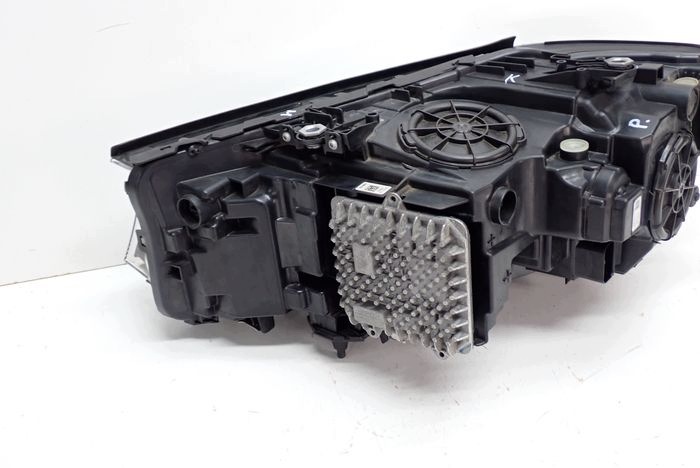 BMW G30 G31 5 ADAPTIVE LED 17-20 reflektor right light right 8499122-03