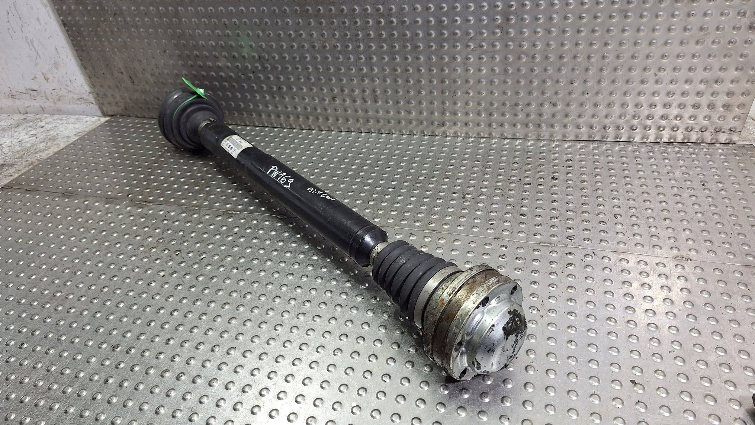 semi-axis right front 1K0407272JB OCTAVIA II A3 8P GOLF V SCIROCCO III 2.0 TFSI