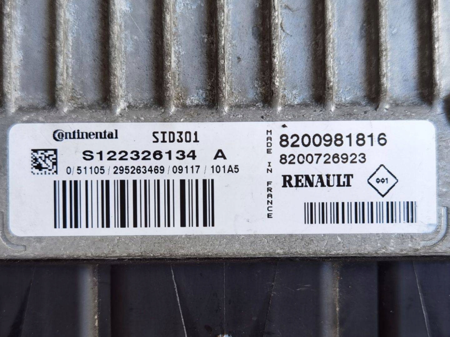 control unit of the engine Renault Laguna 3 2009 8200981816