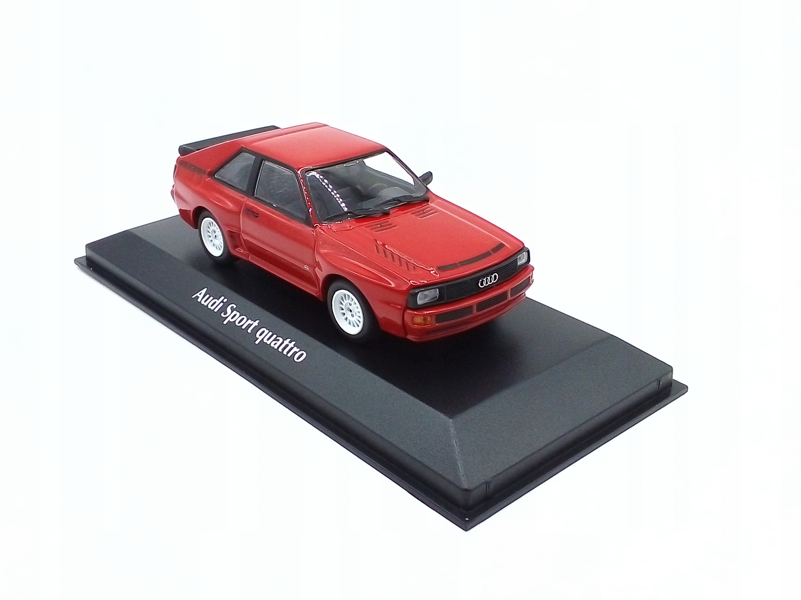 Audi Sport Quattro 1984 red - skala 1:43 - Maxichamps • Cena