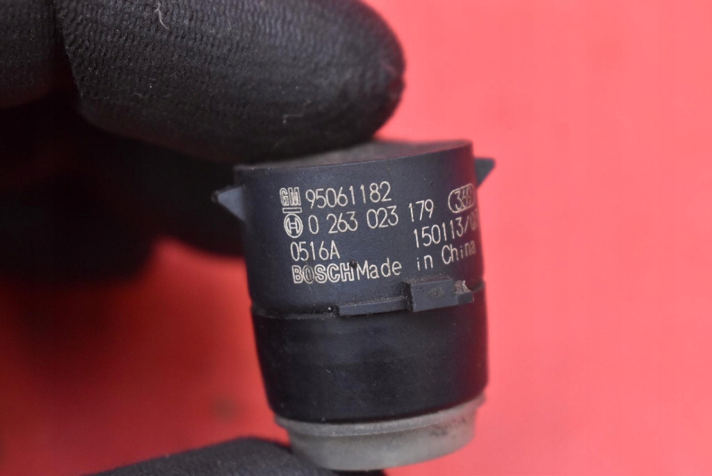 Sensor Parken heck PDC 95061182 OPEL MOKKA A 12-15
