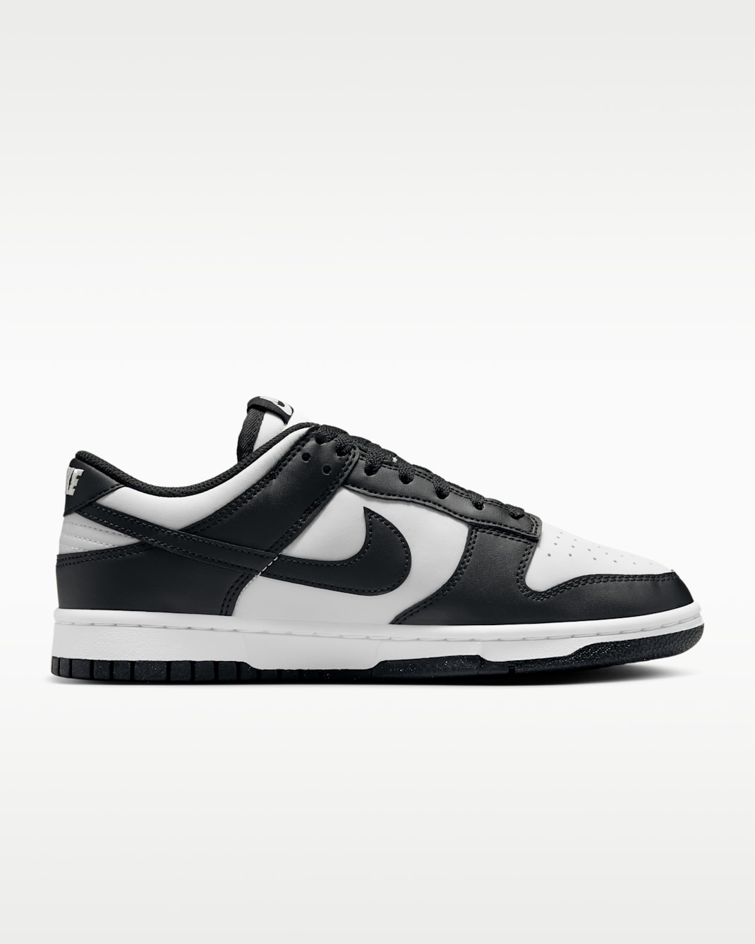 Dámské sportovní tenisky Nike Dunk Low Nn Panda DD1873-102 vel. 39
