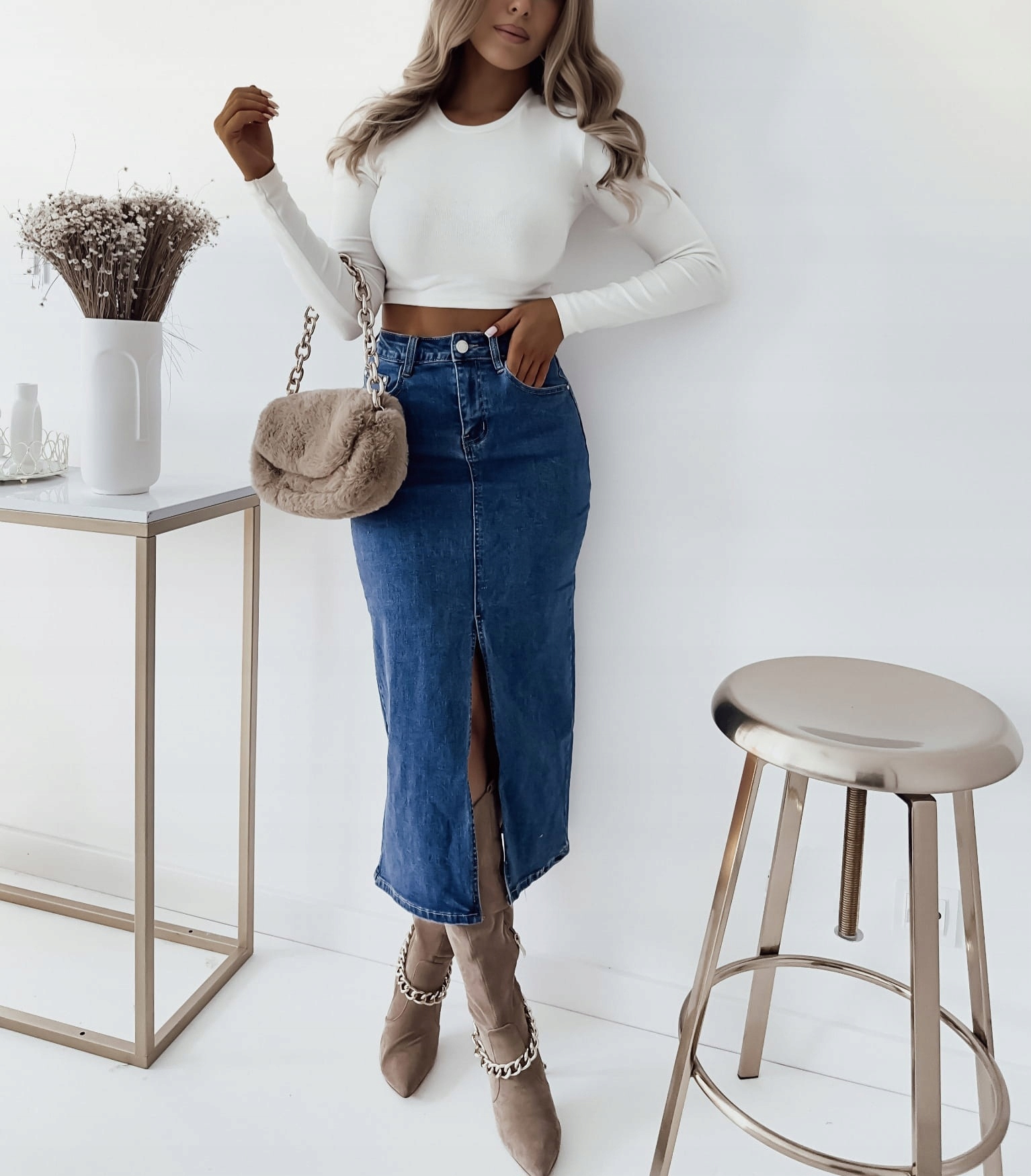 WYGODNA SPÓDNICA JEANSOWA Z ROZCIĘCIEM ołówkowa midi r. S / 36 granatowa Rozmiar S