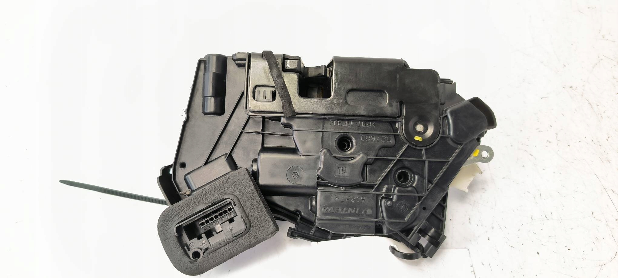 lock door right front EU 5E1837016 VOLKSWAGEN PASSAT B8 R-LINE
