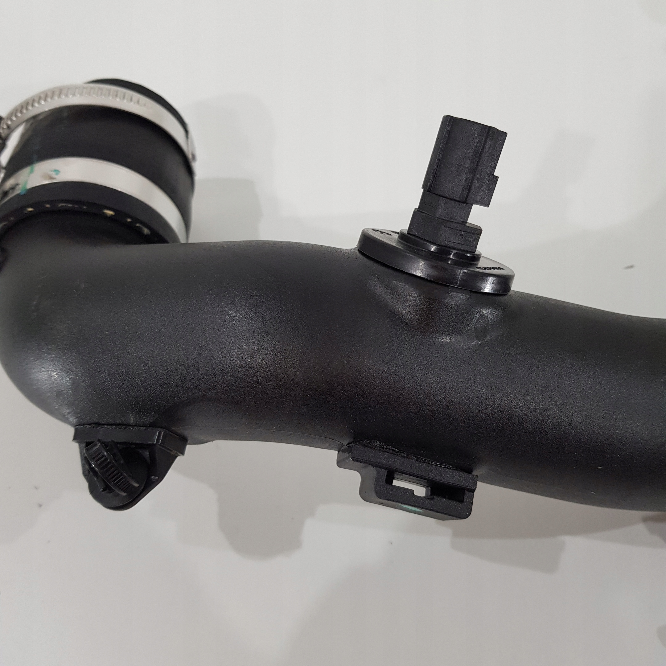 pipe air F1F1-6C646-AE KUGA MK2 1.5 ECO