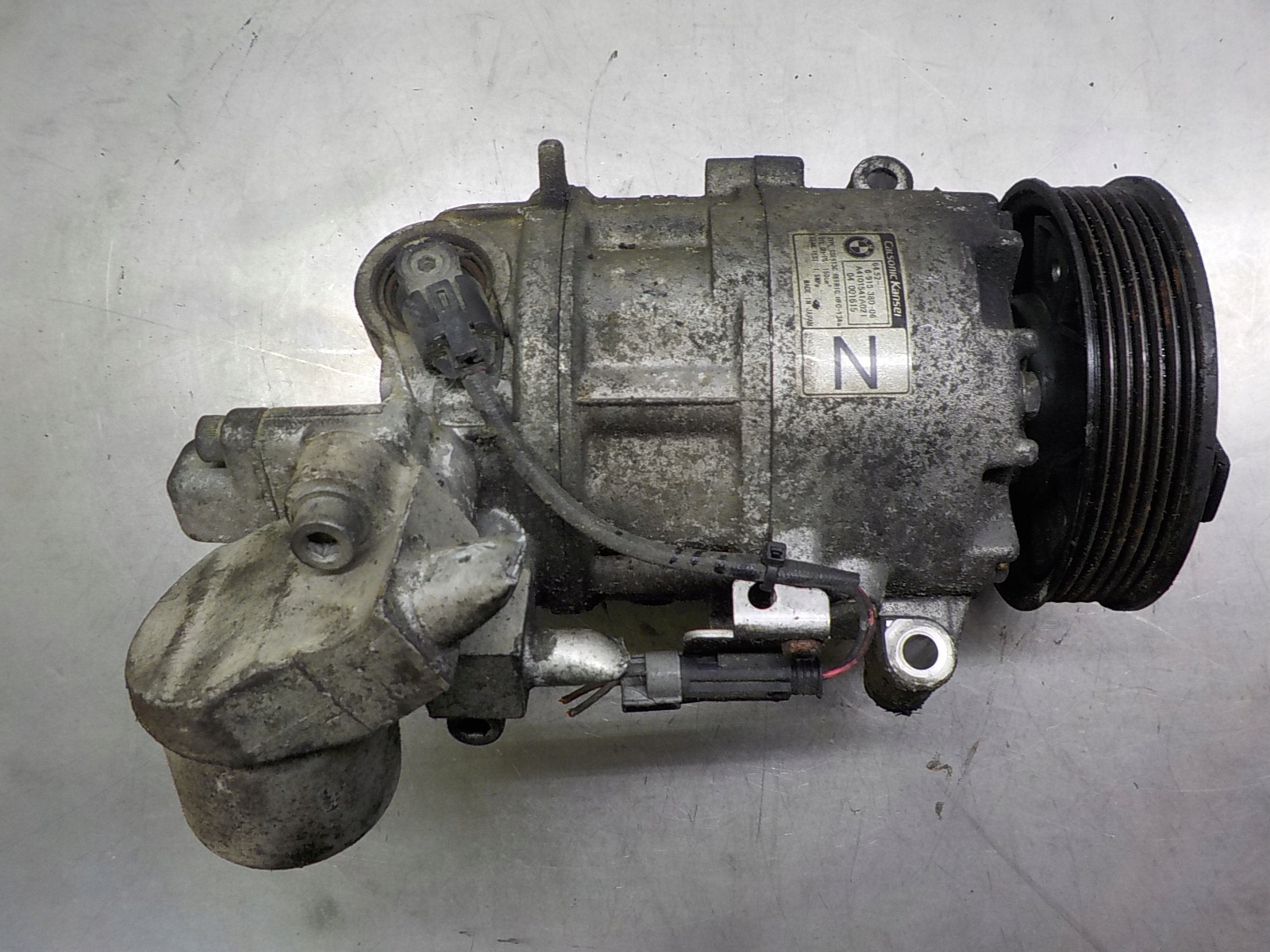BMW E87 1.6 16V B kompresor pumpa klimatizaci 6915380-06