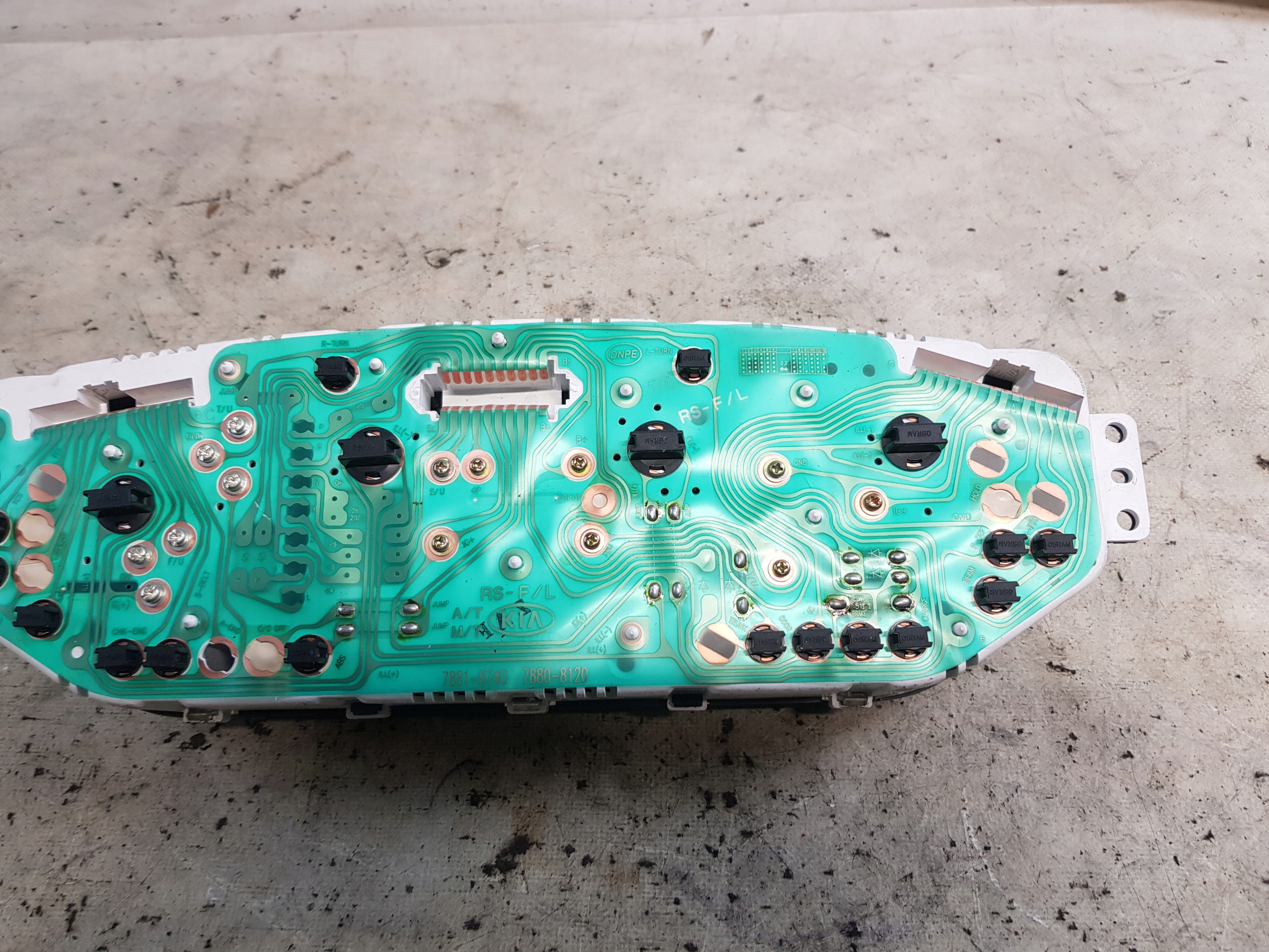 KIA CARENS II 1.8B dials JJBOK2JB55430