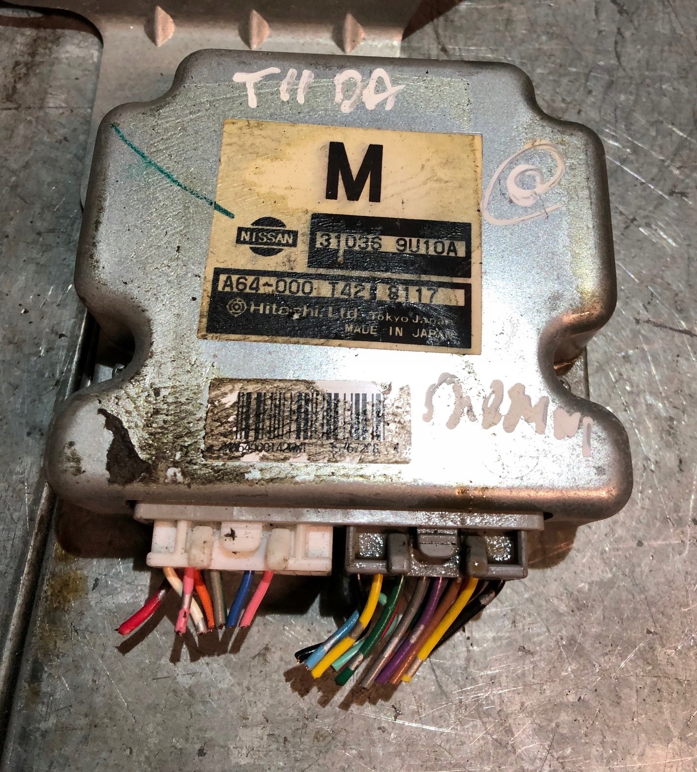 NISSAN TIIDA БЛОК УПРАВЛЕНИЯ 310369U10A