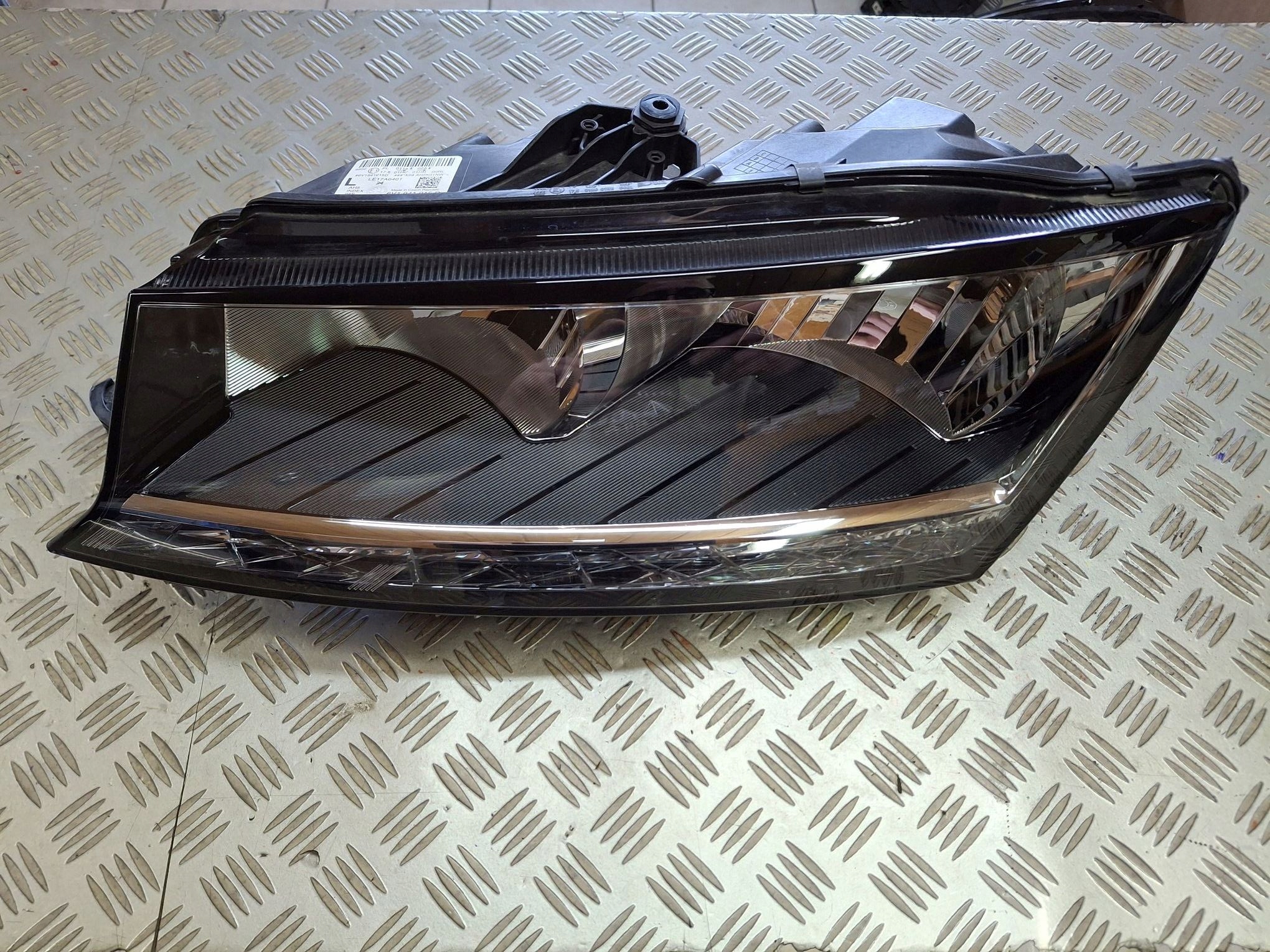 light left front SKODA FABIA III LIFT 2018R->