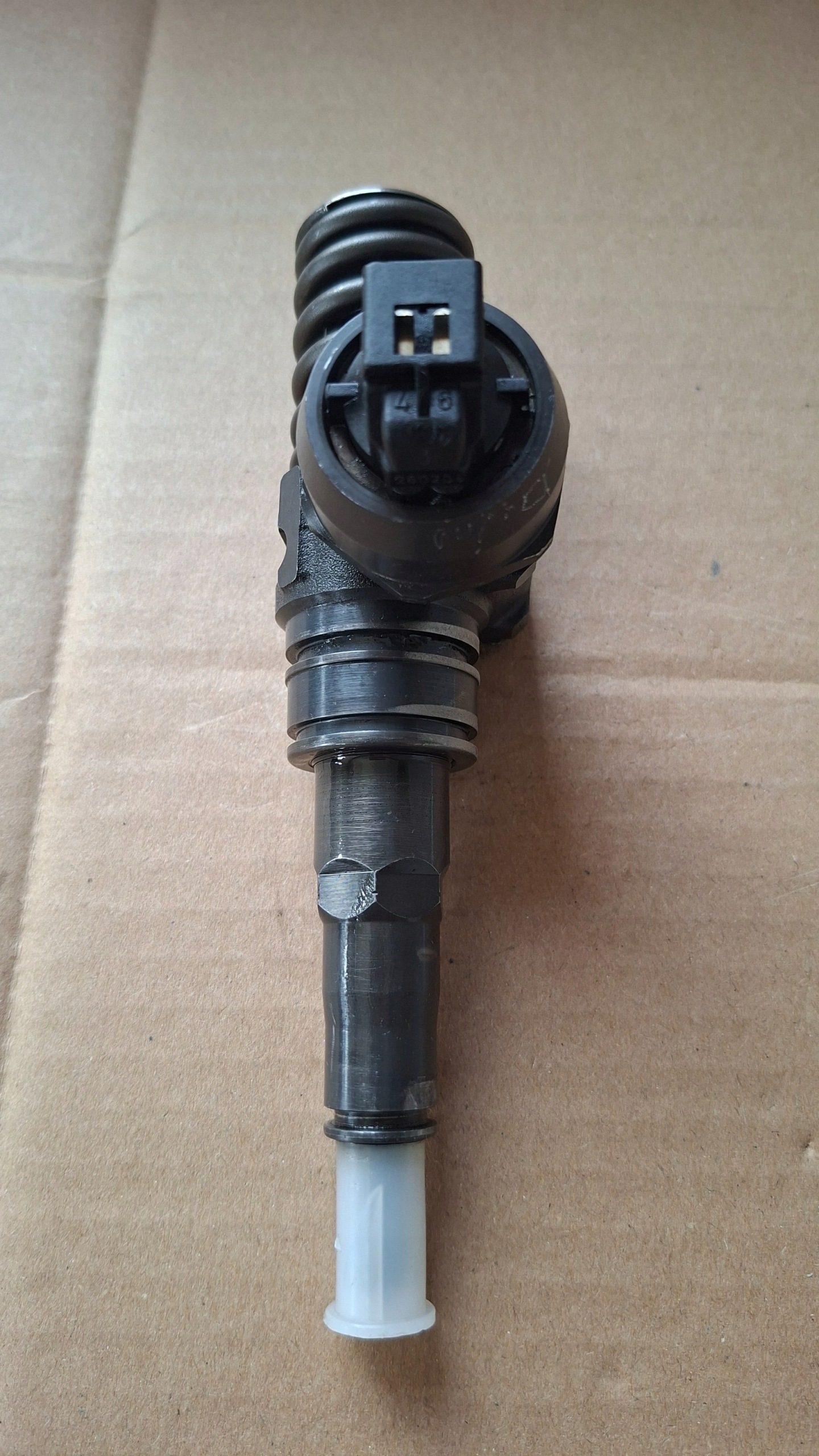 Pumpedüse VW 1.9TDI BOSCH 0414720215 WYDRUK