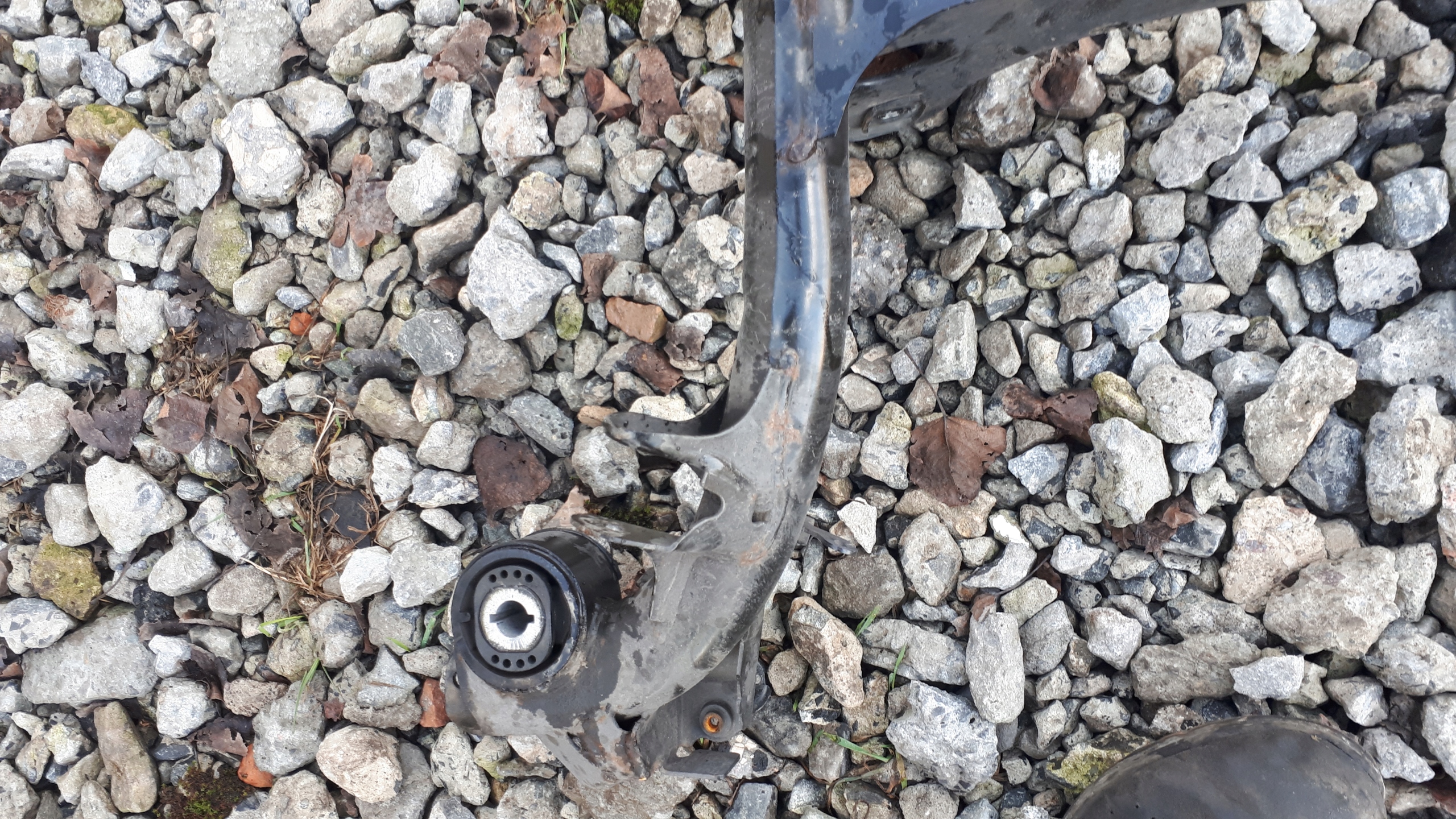 A4 B9 8W ACHSTRÄGER VORDERACHSTRÄGER TRÄGER HECK A5 8W0505235AE