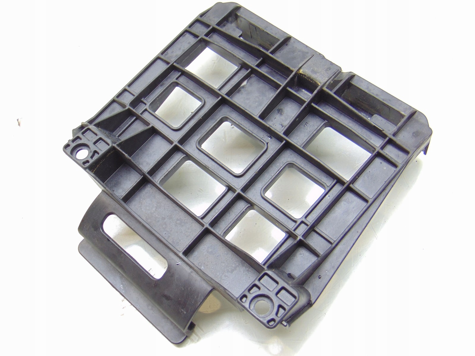 control unit retainer AUDI RS3 8P 11- 2.5 TFSI CEPA 8P0906131B