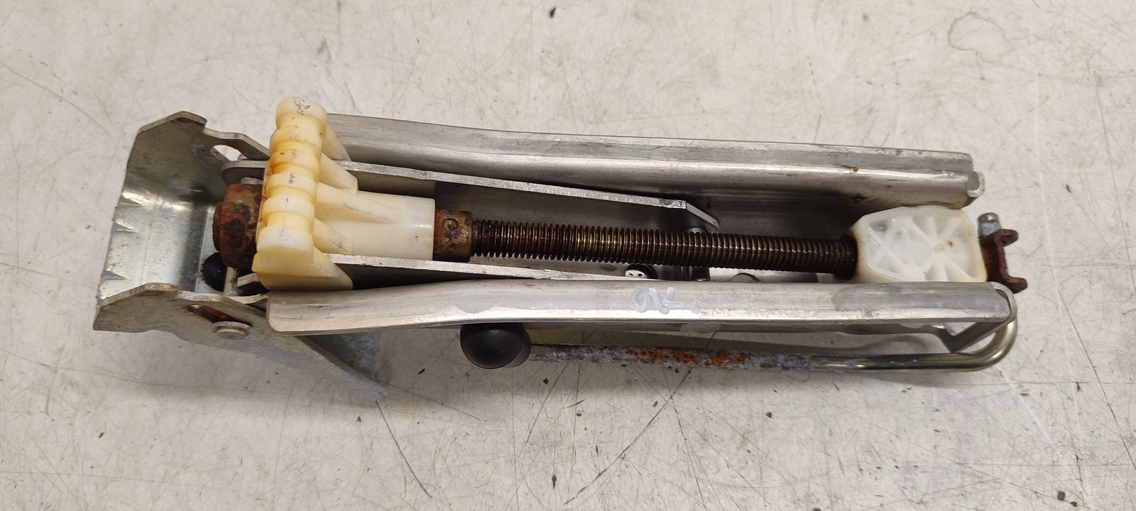 lift gear lever Renault Modus 1,2 16V