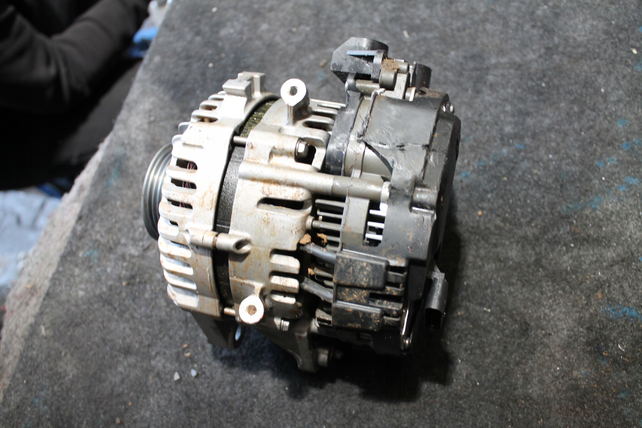 2491. alternator FIAT JEEP 9865403280