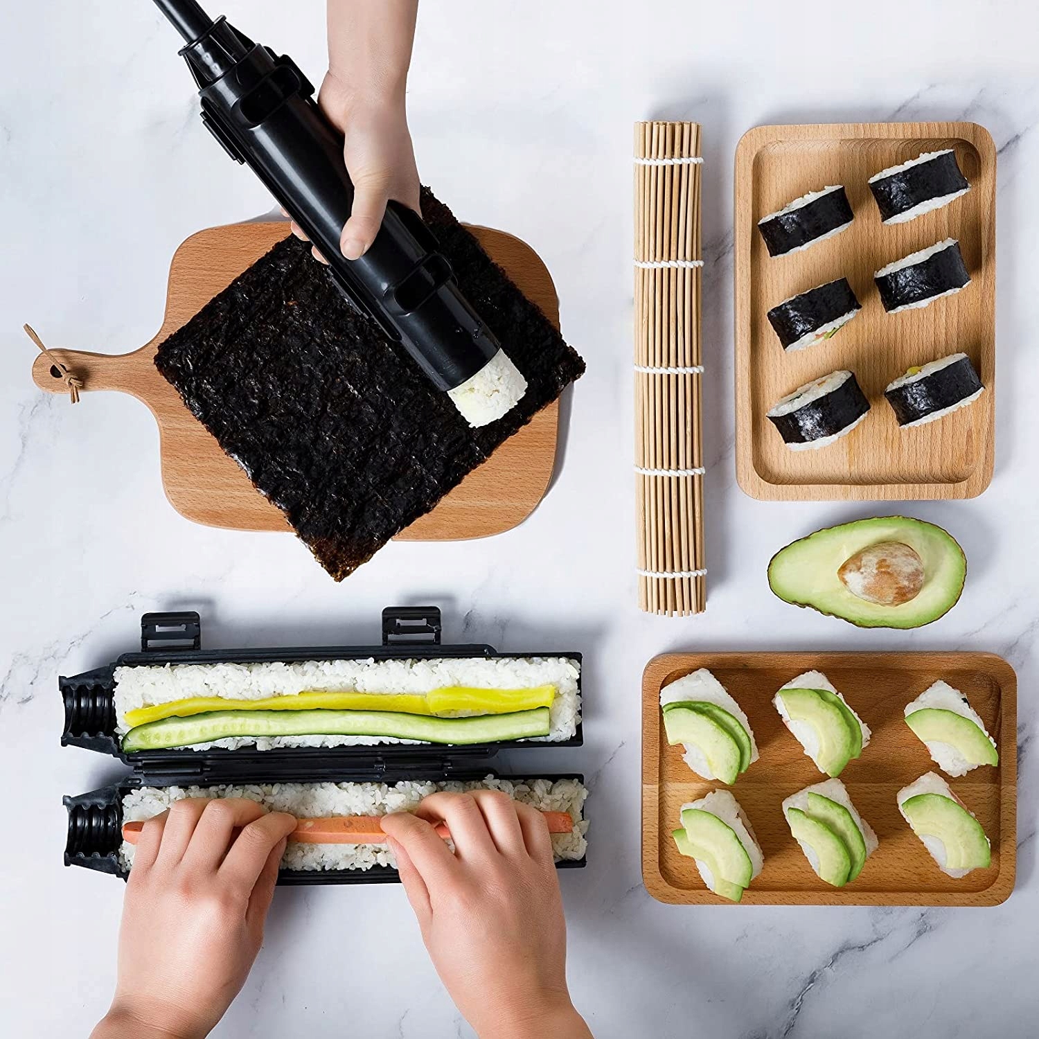 ZESTAW MASZYNKA DO ROBIENIA SUSHI Z ROLKA ROLLER Materiał wykonania bambus