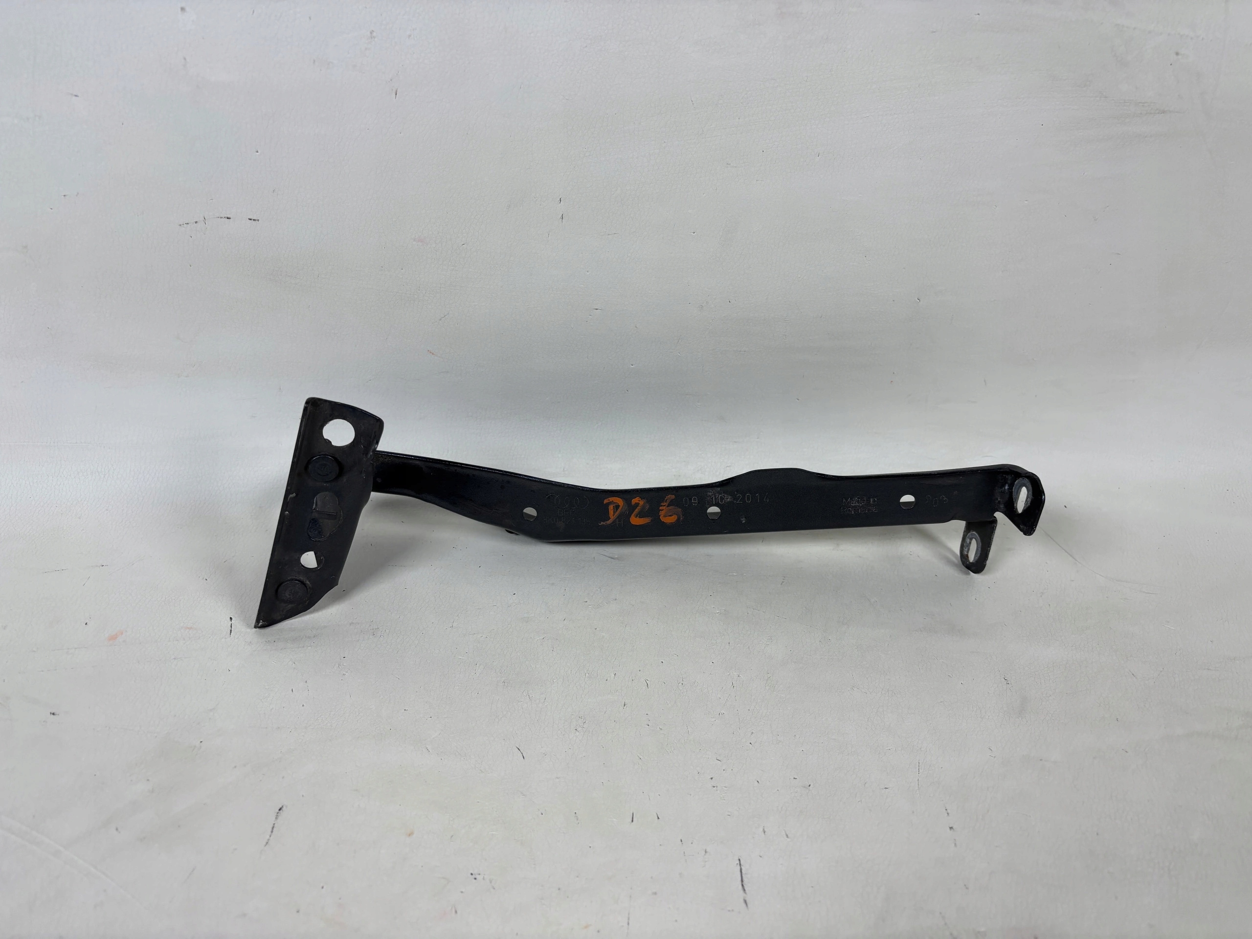Audi A4 Support plaque Poignée Aile 8K0821135