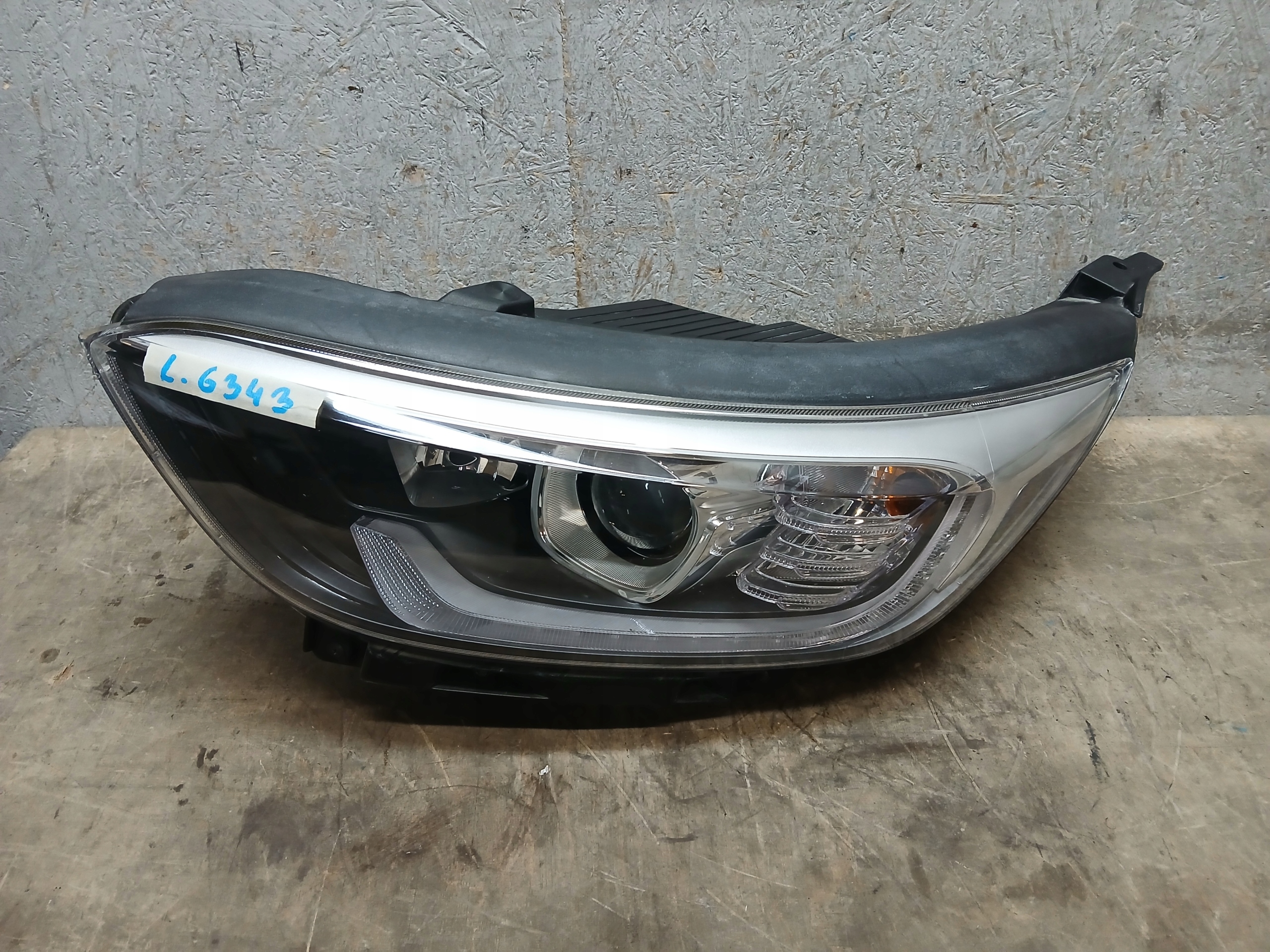 light front left KIA STONIC lens LED 92101-H8