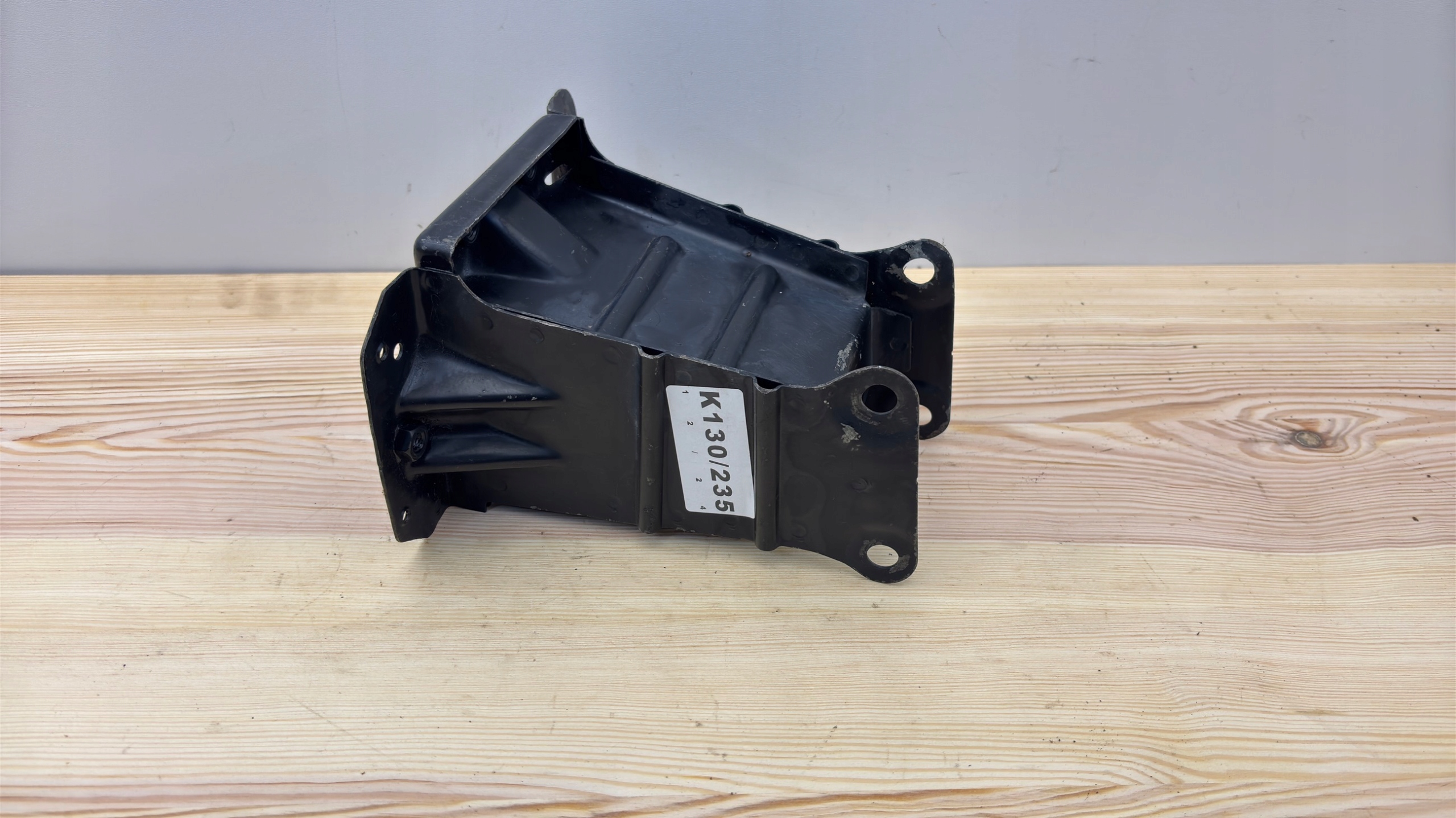 MERCEDES A-KLASA W169 left beam tip siders front holder K130/235