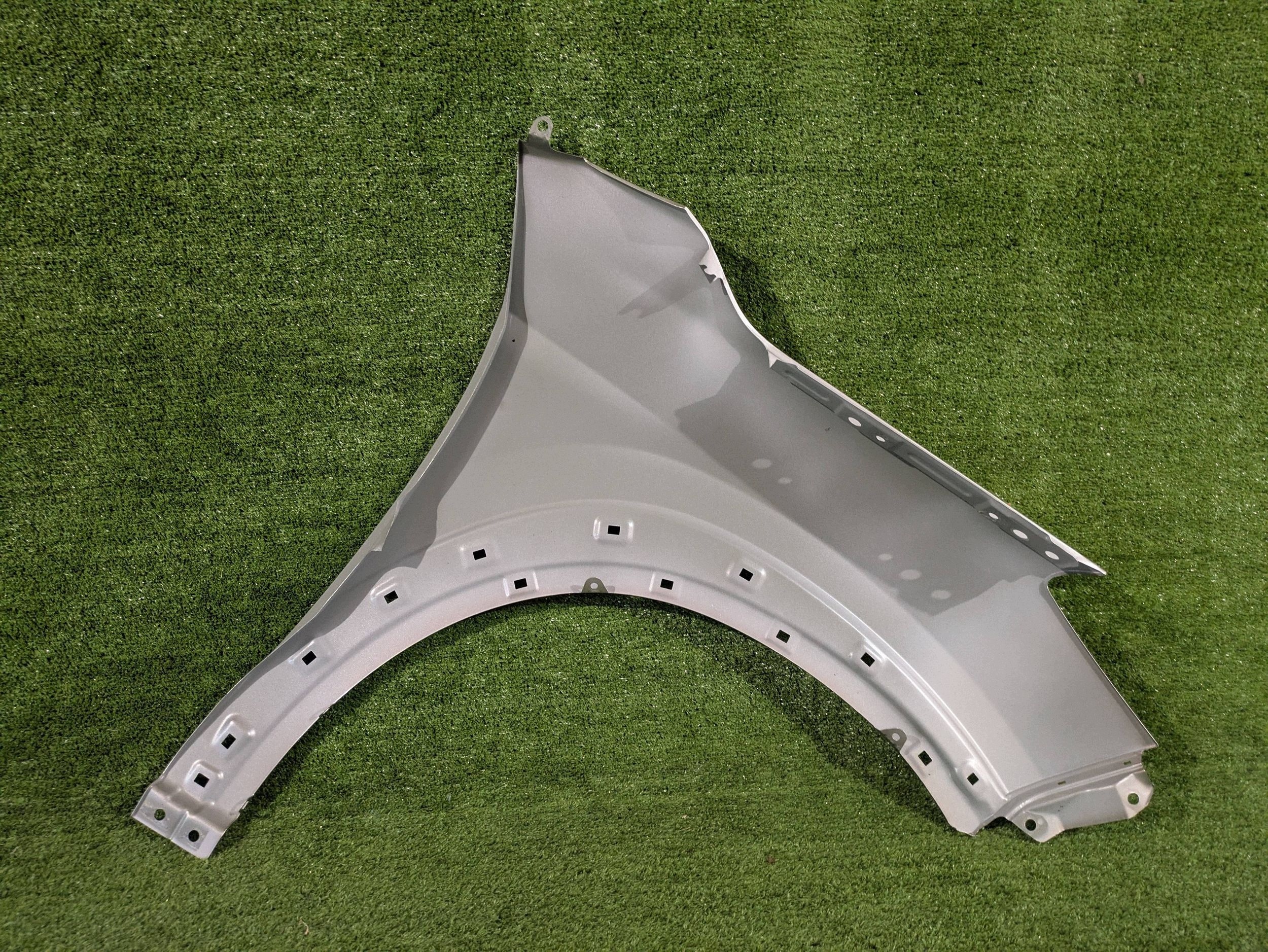 fender front left front HYUNDAI TUCSON III 15- NR.B688
