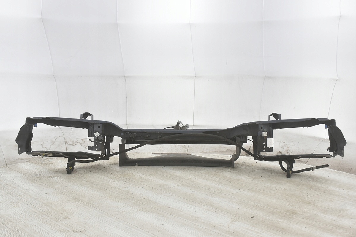 bar, wall front VOLVO C30 2.0 DIESEL