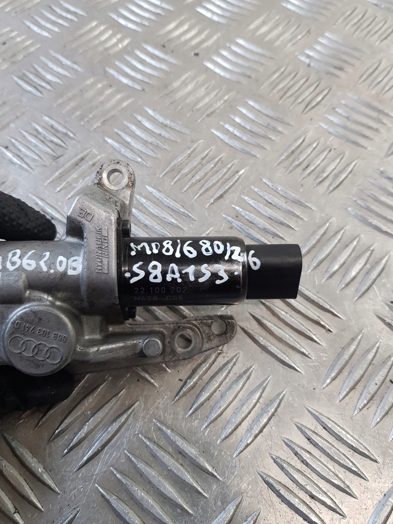 Régulateur FAZ de la distribution 06B103741D AUDI A4 B6 2.0B 01R