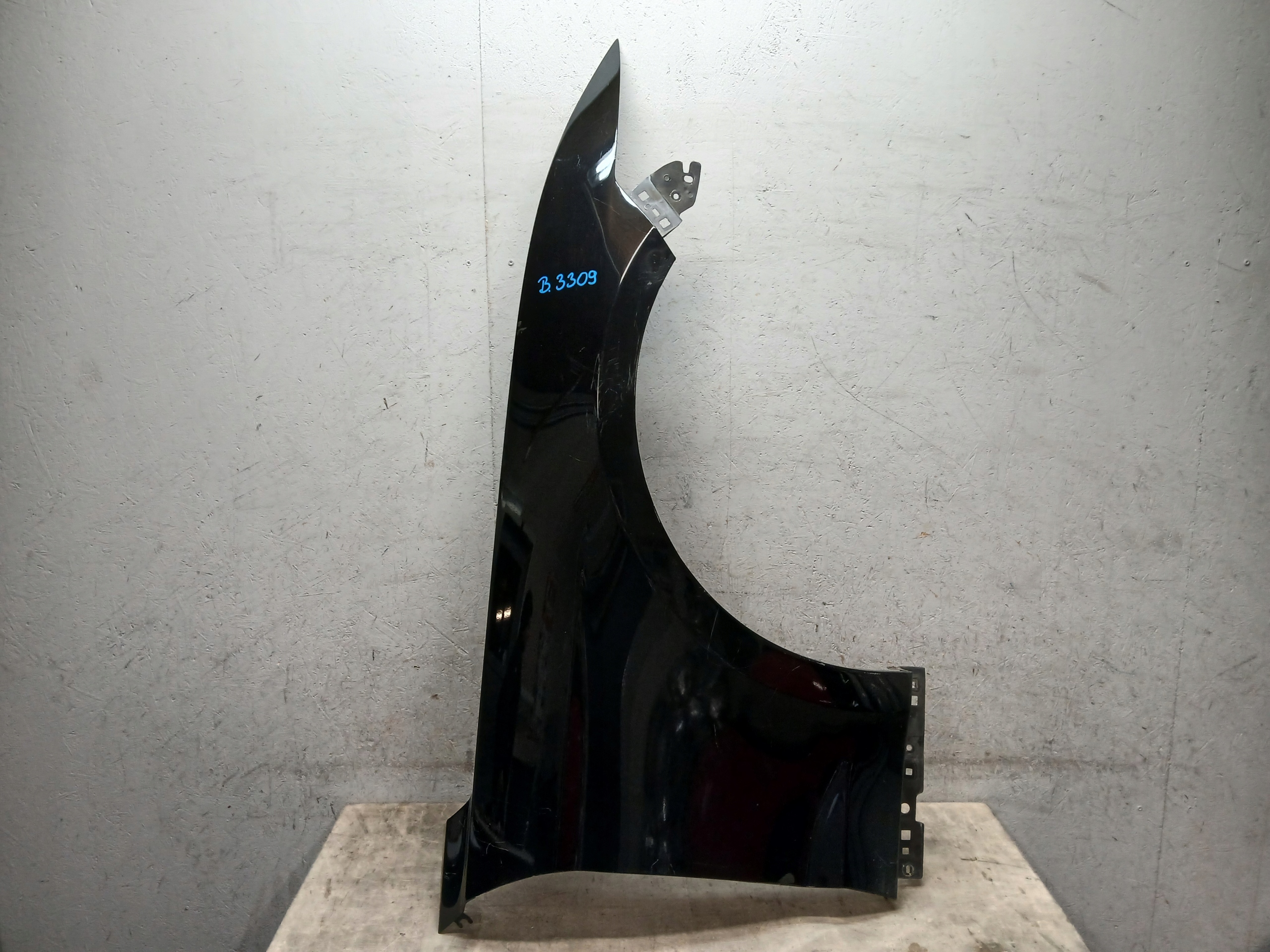 fender front right FORD MUSTANG VI 6 15-18