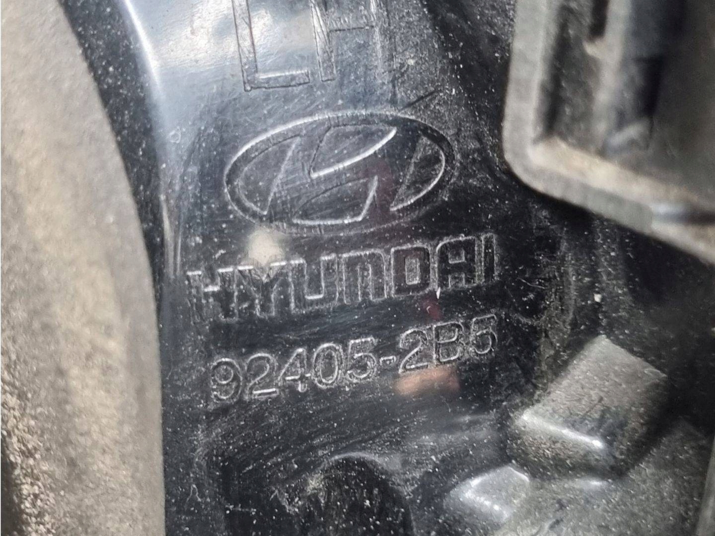 light rear to the bonnet left side Hyundai Santa Fe 2 facelift CM 2010