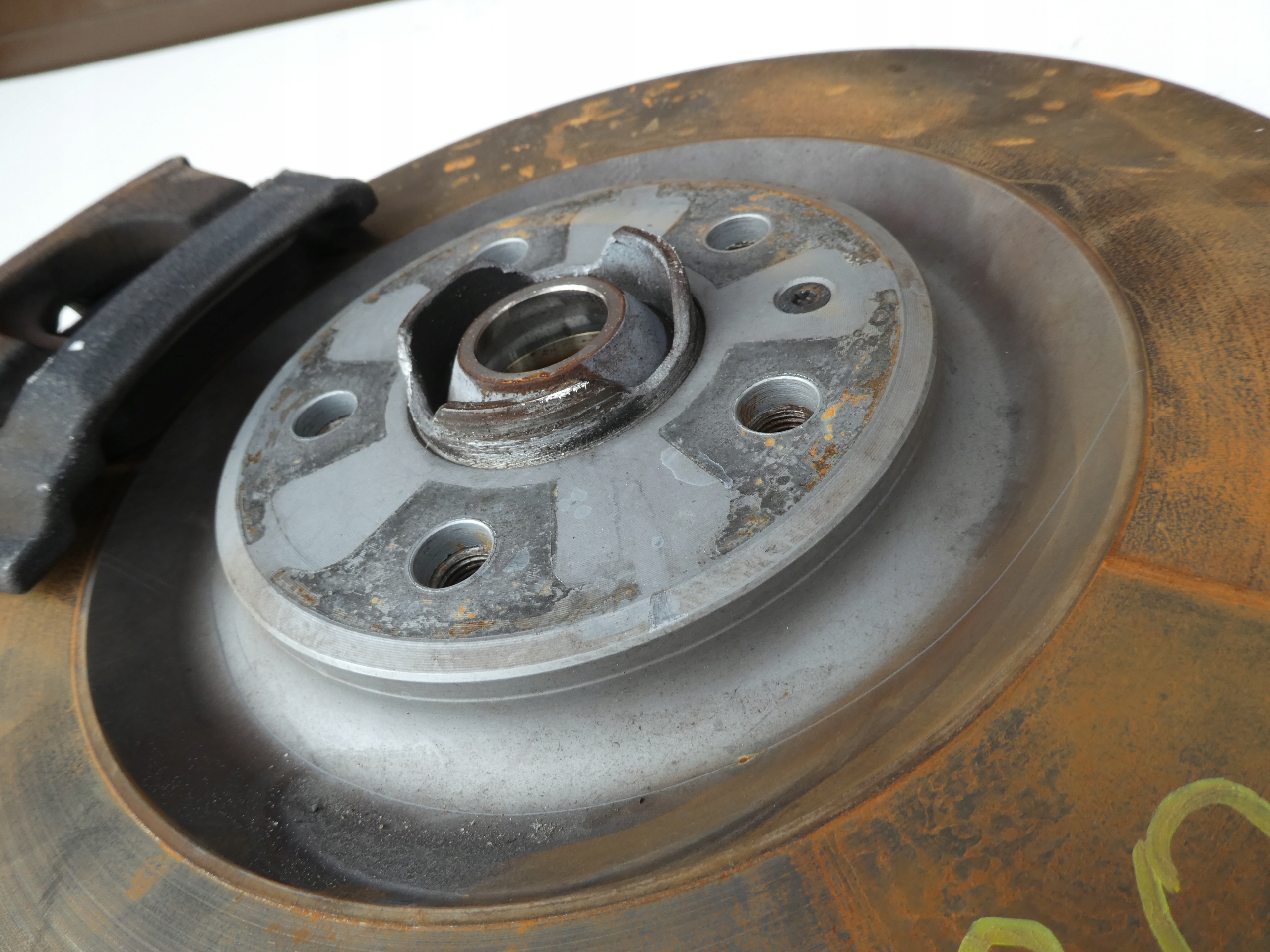MOZZO FUSELLO DESTRA POSTERIORE PERNO MOZZO AUDI Q7 4M0505432AF
