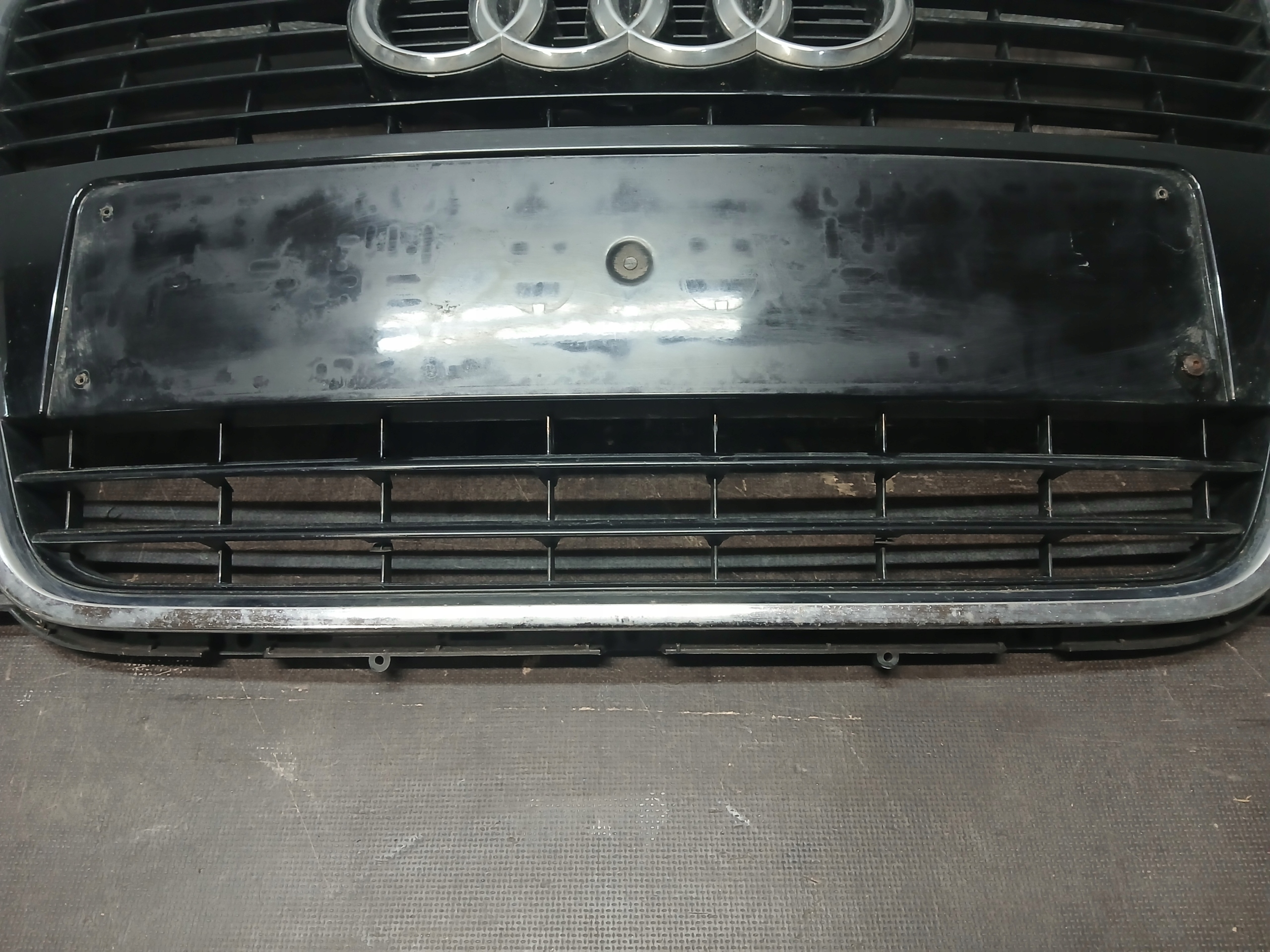 Grille AUDI A3 8P LIFT 08-12 8P0853651