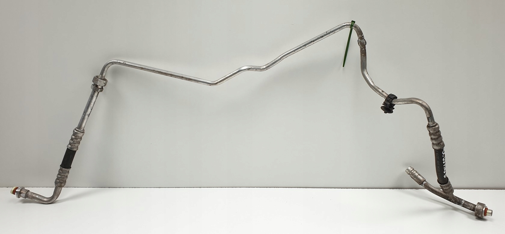 ШЛАНГ КОНДИЦІОНЕРА FORD FOCUS MK2