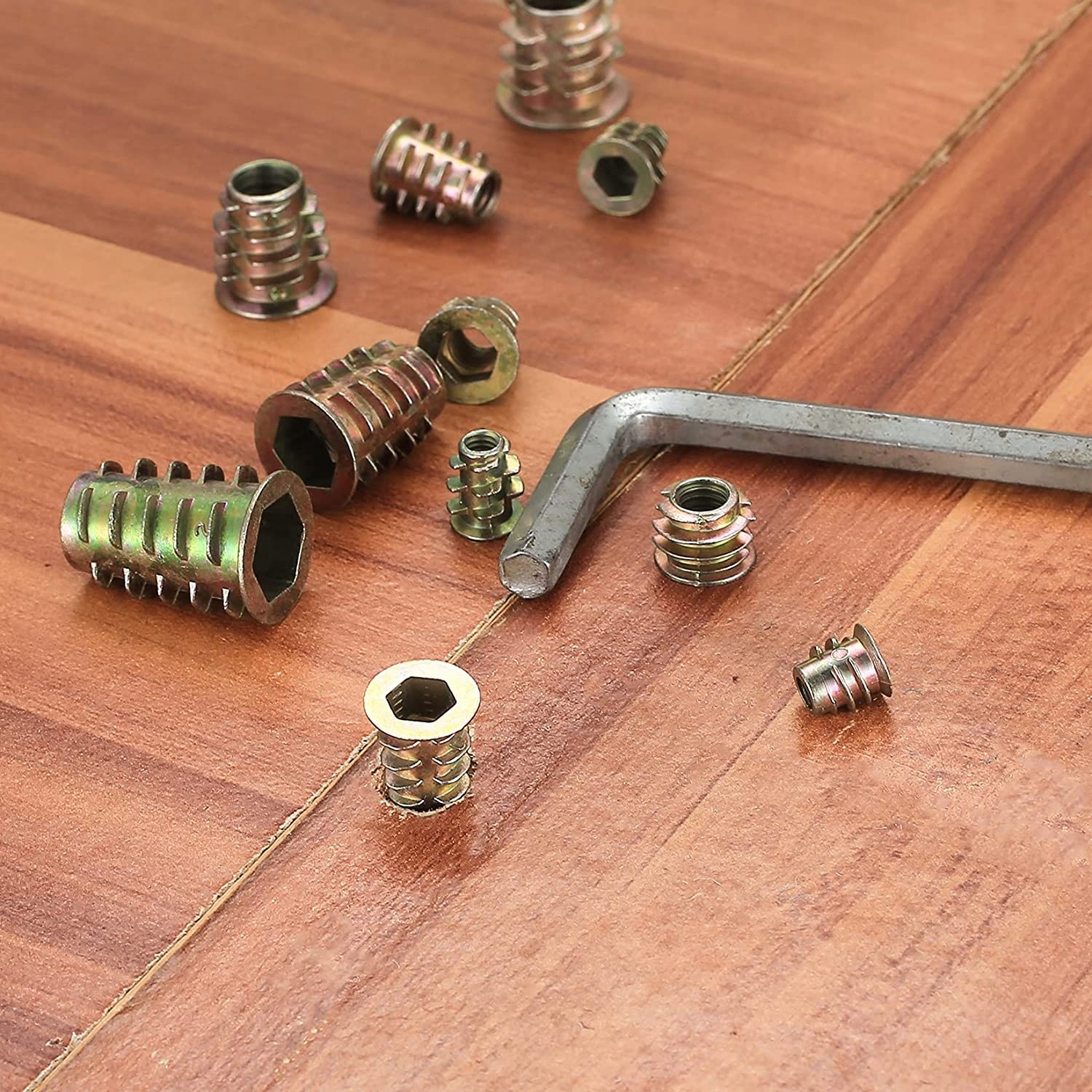 MUFY DWUGWINTOWE MUFA WKRĘCANA DO DREWNA ZESTAW Marka inna