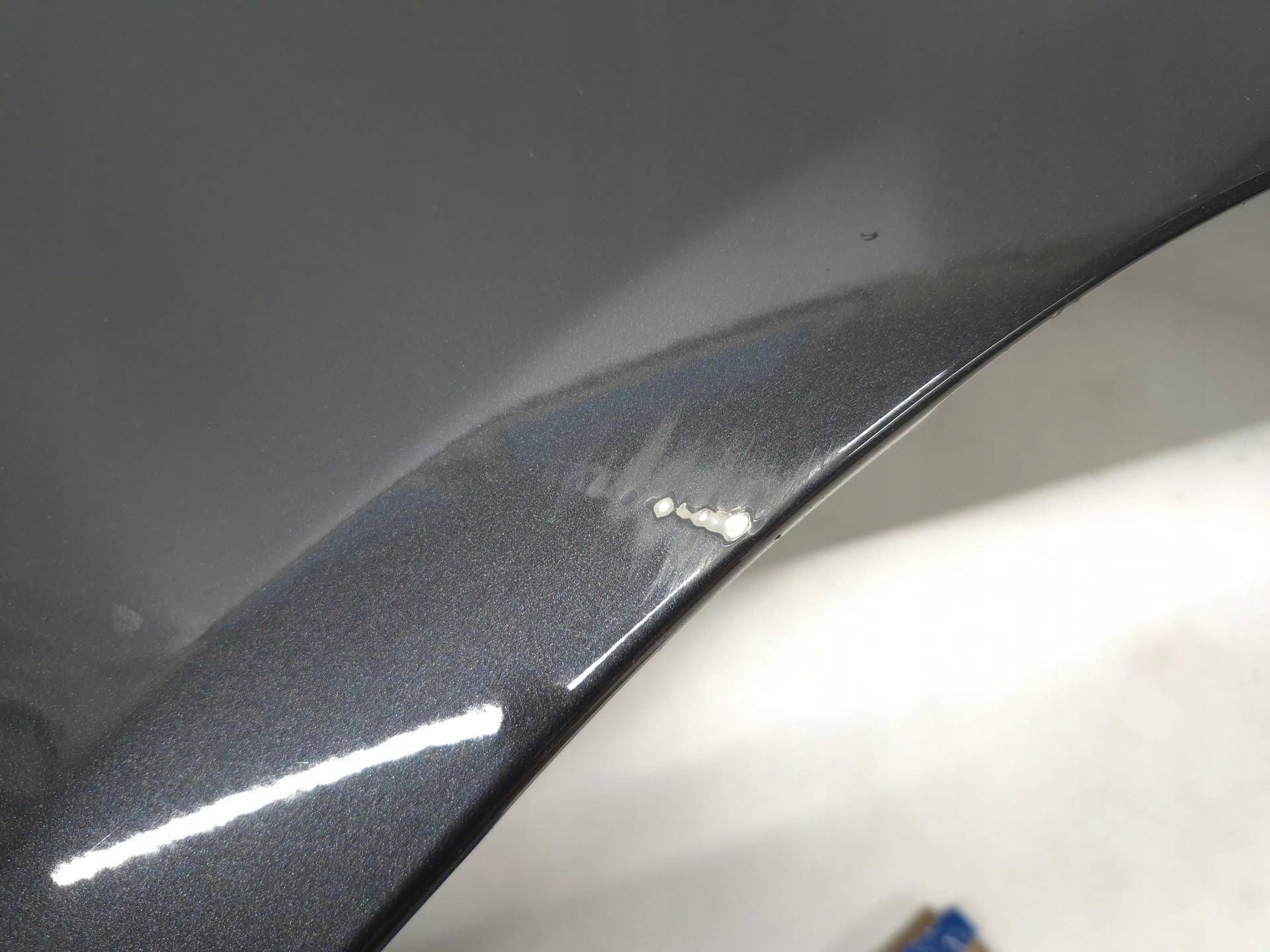 fender right front front MERCEDES CLS W257 C257 LAKIER 831