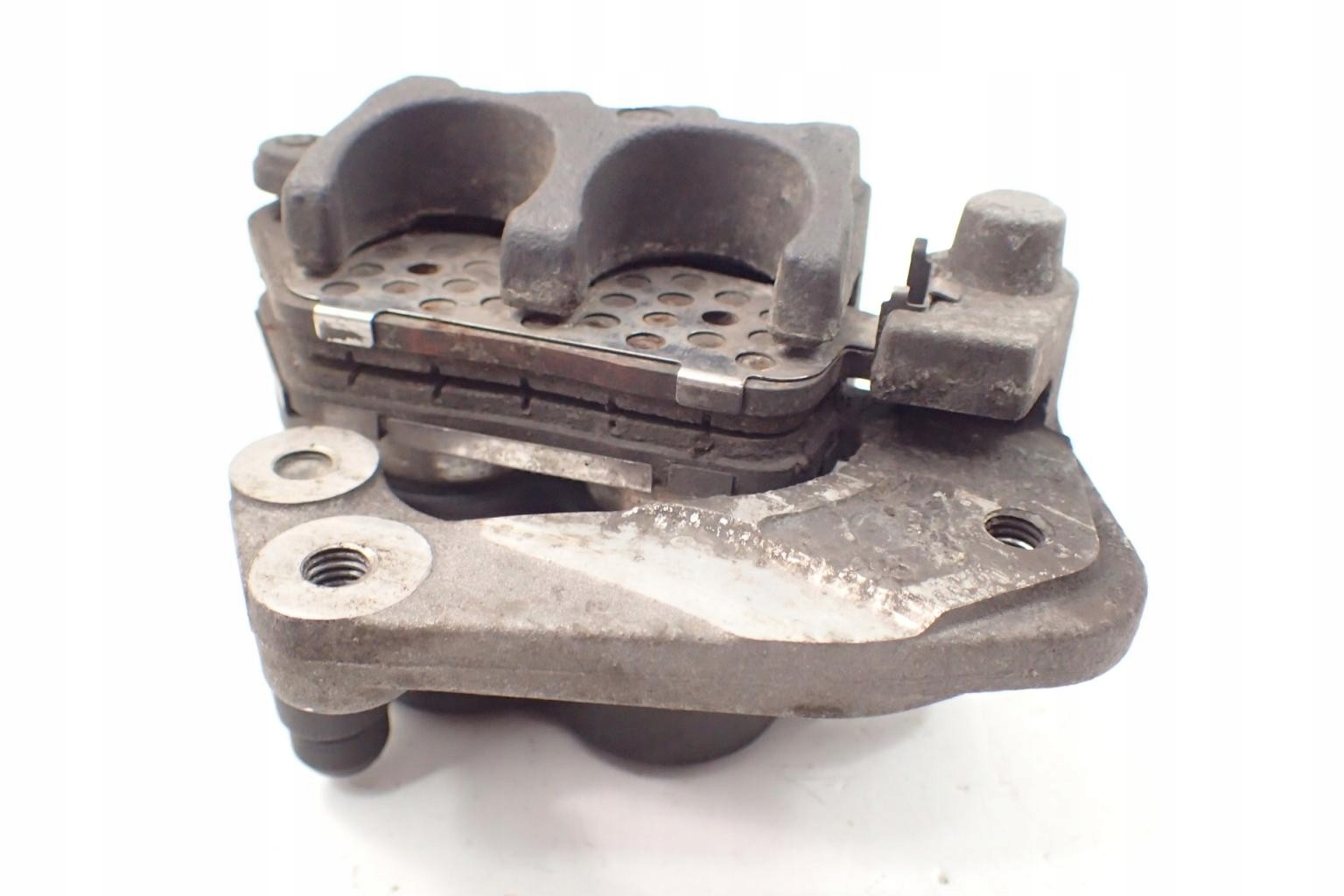 Triumph Tiger 800 XCx 10 17 Zacisk hamulcowy L Part number 120664