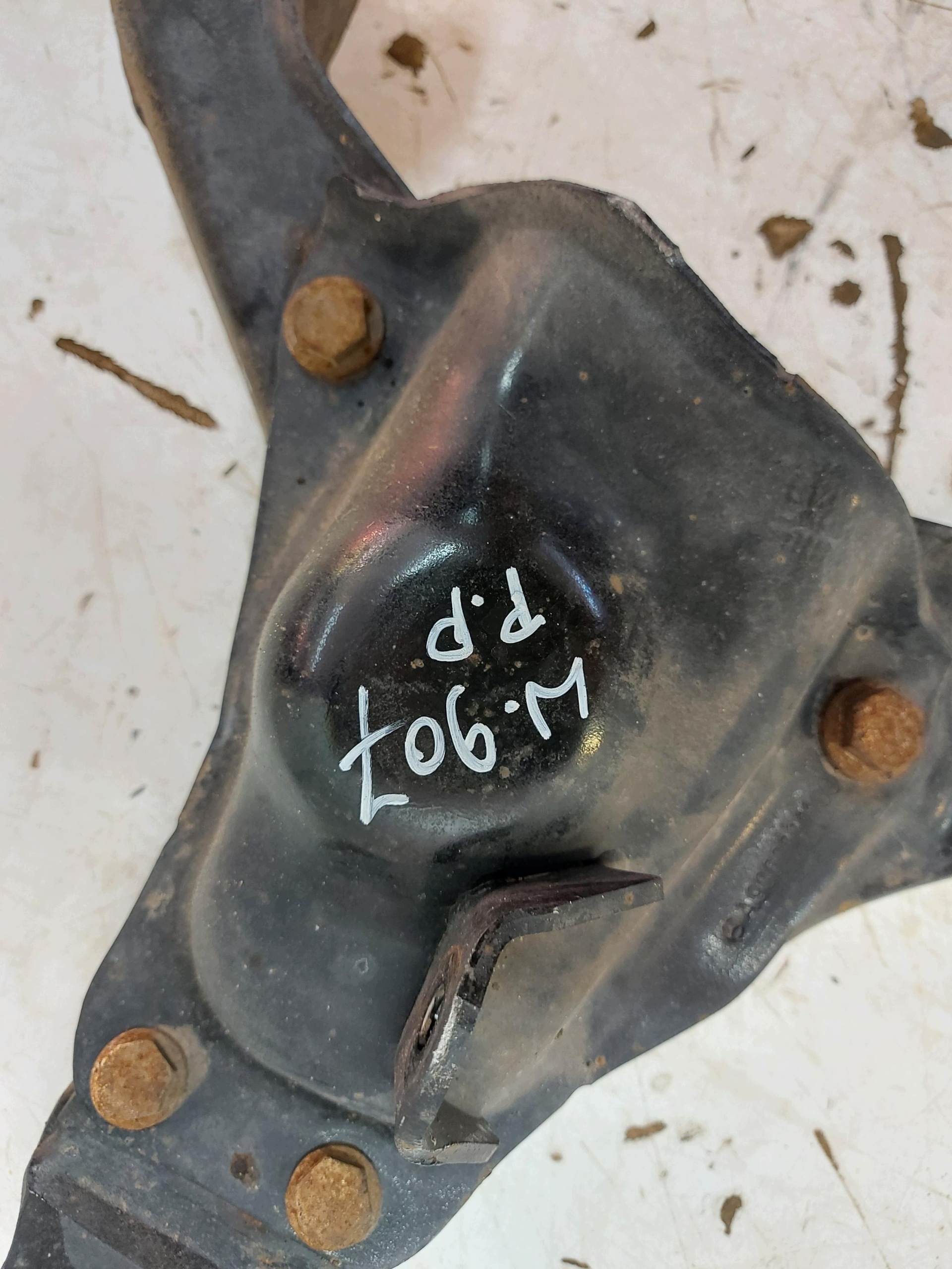 Mercedes Sprinter w907 2020, 2.1 CDI arm front right