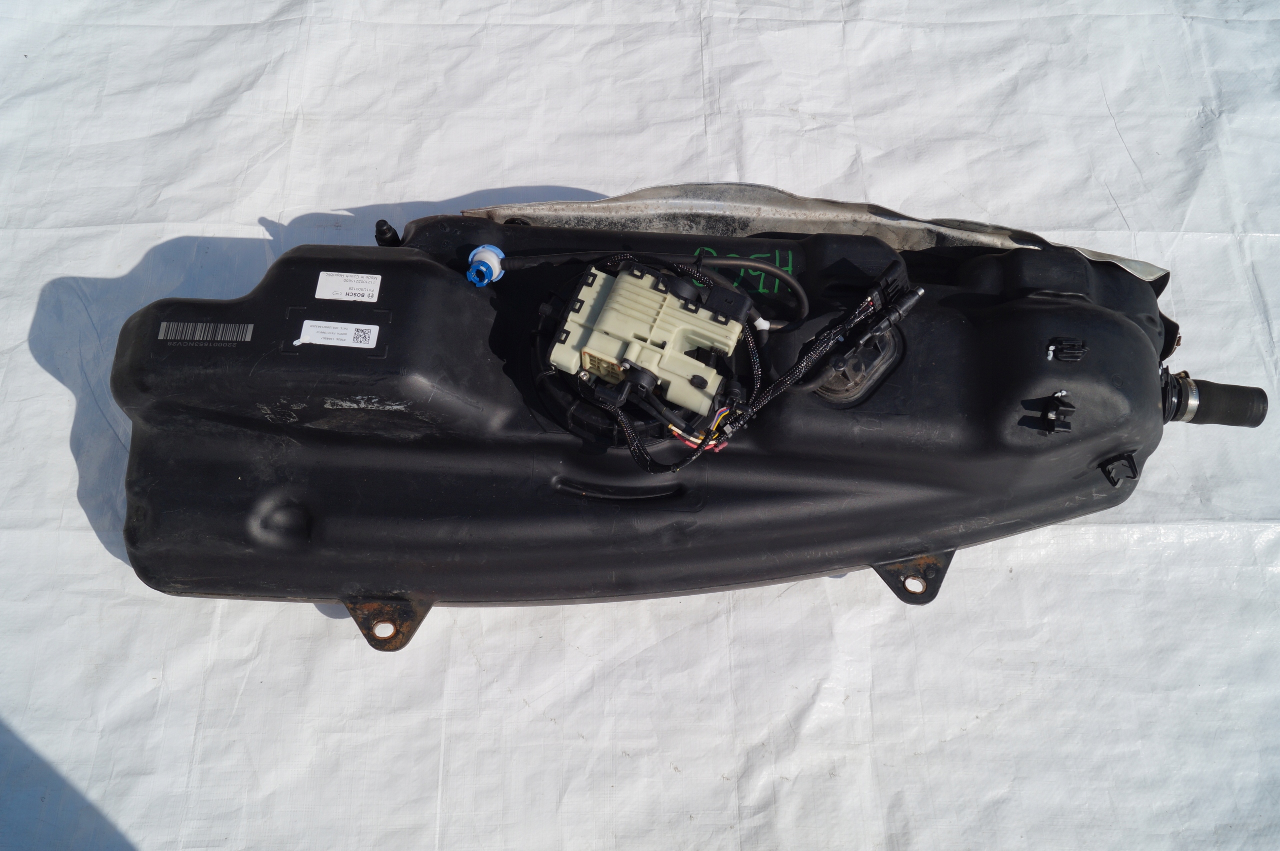 serbatoio Pompa ADBLUE VW CRAFTER MERCEDES SPRINTER A9064700815 0928404008