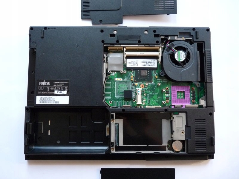 Fujitsu Esprimo Mobile X9515 Základní deska Kadłubek