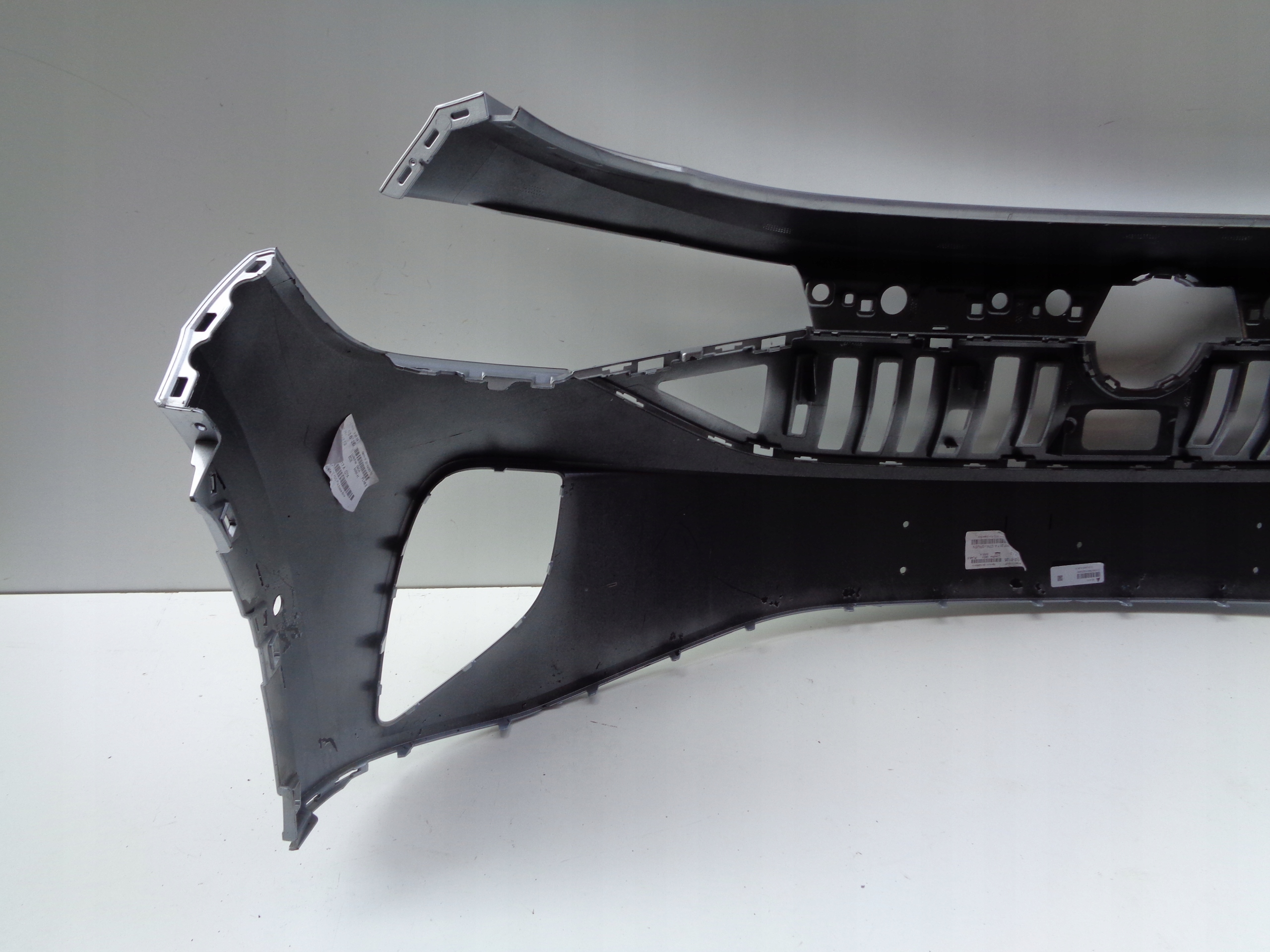 Frontstoßstange VW ID4 11A 21- NR 46875