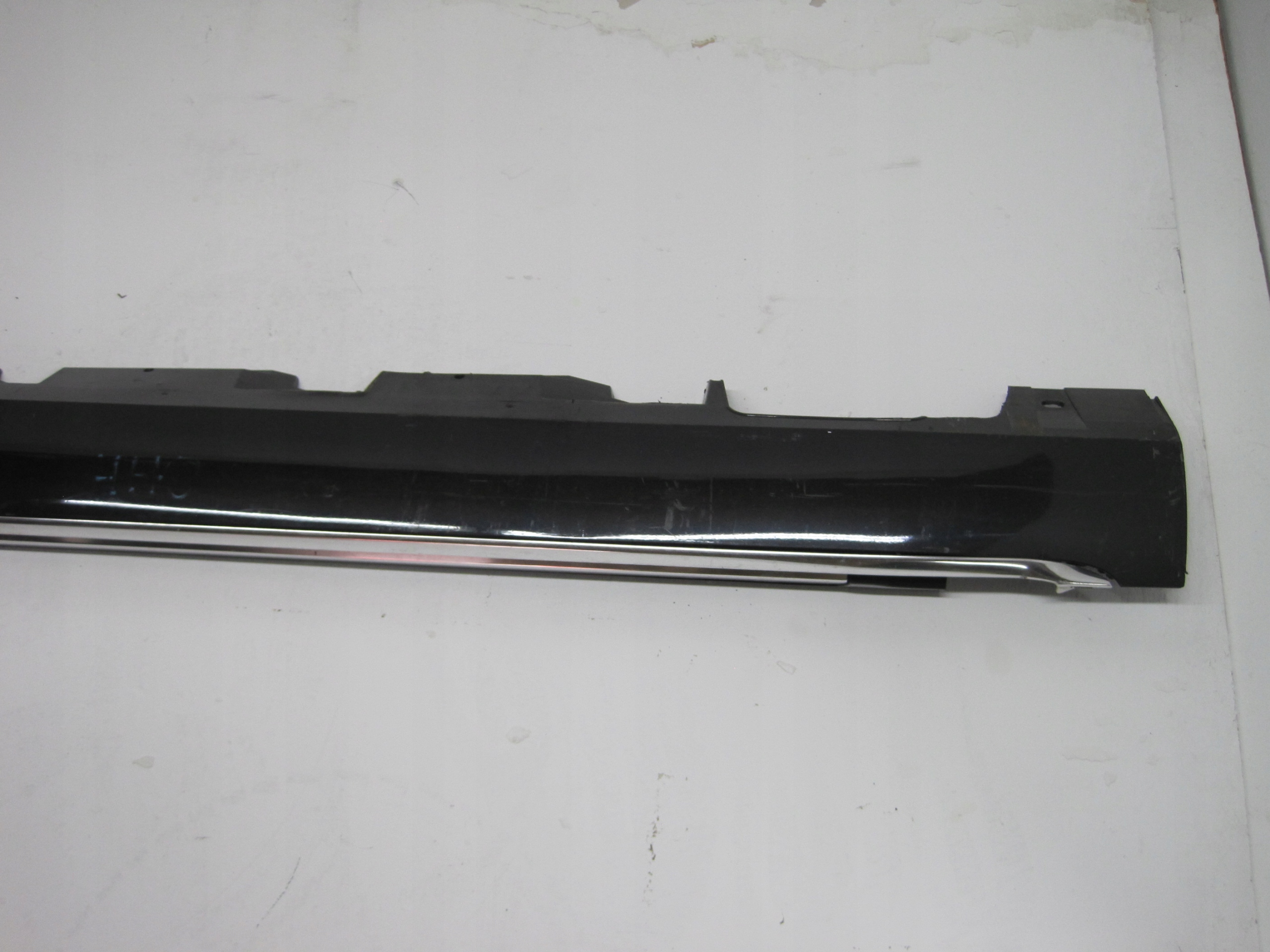 cap moulding threshold Audi A8 4H0 left
