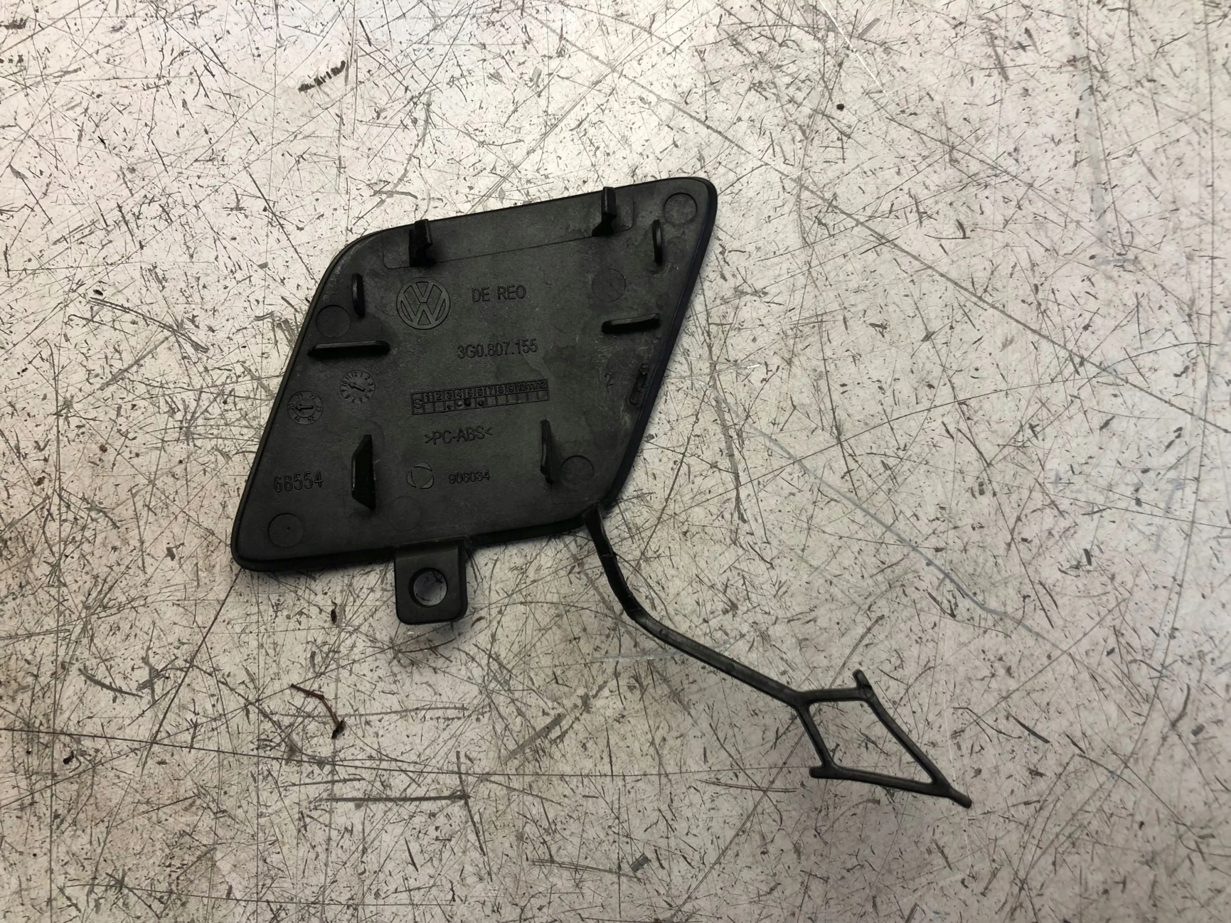 utikač branika prednji dio VW PASSAT B8 LD3Y 3G0807155