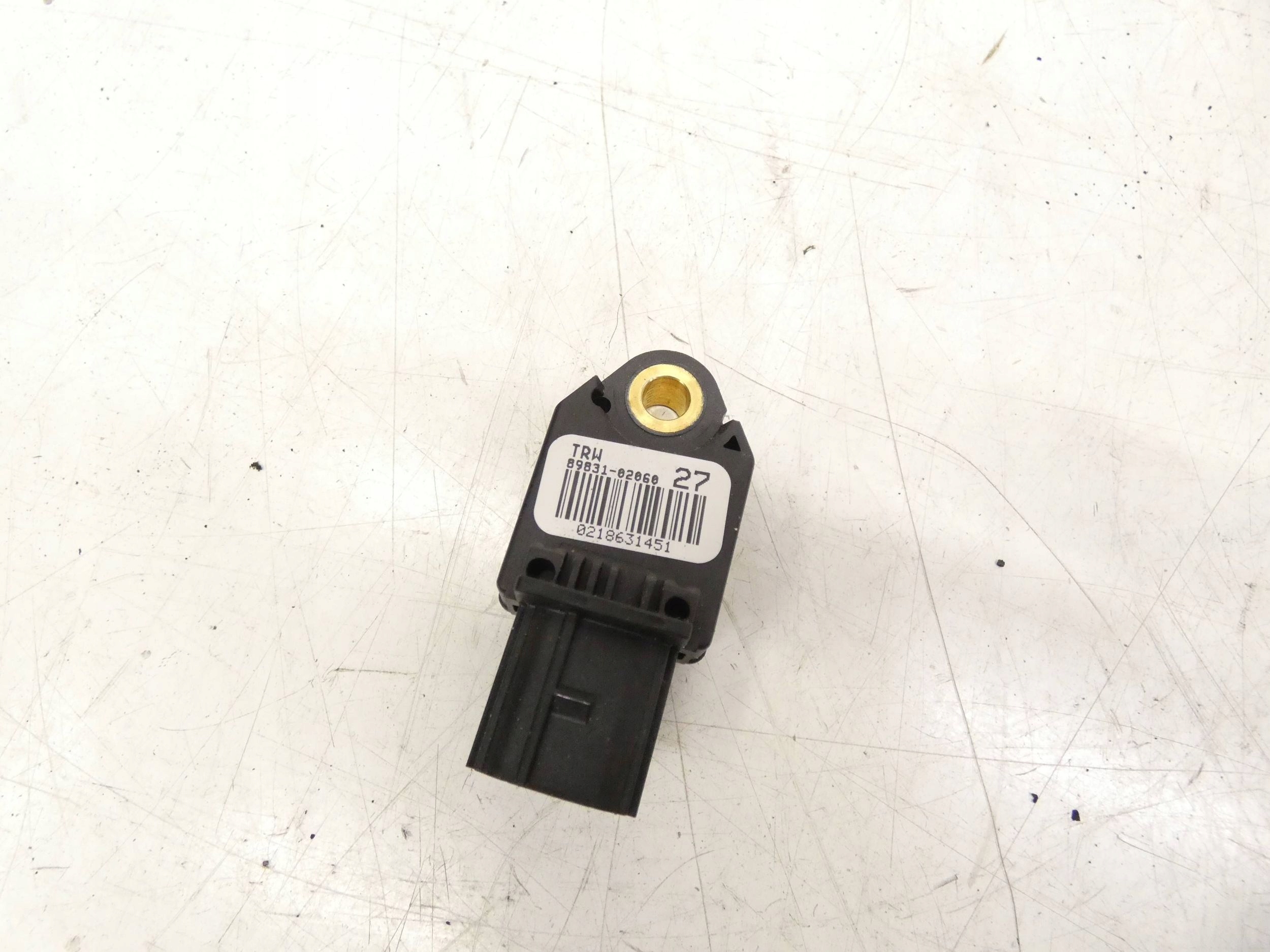 Sensor zderzeniowy airbag sensor Toyota Auris E15 8983102060
