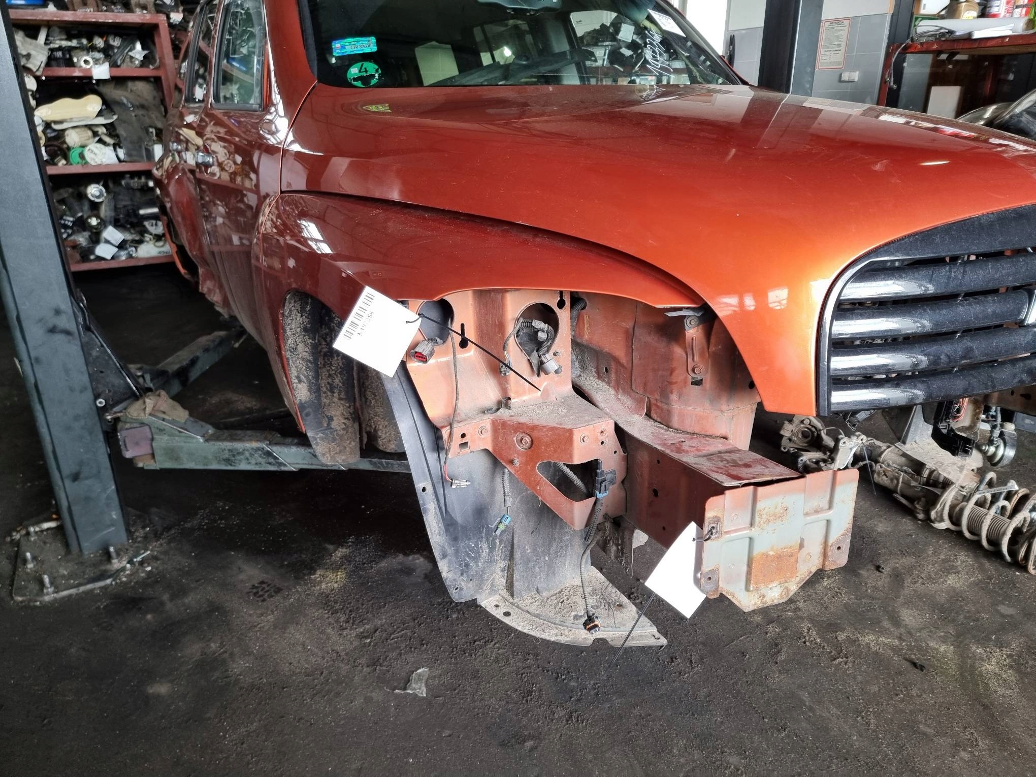 quarter right front 56U - SUNBURST ORANGE CHEVROLET HHR