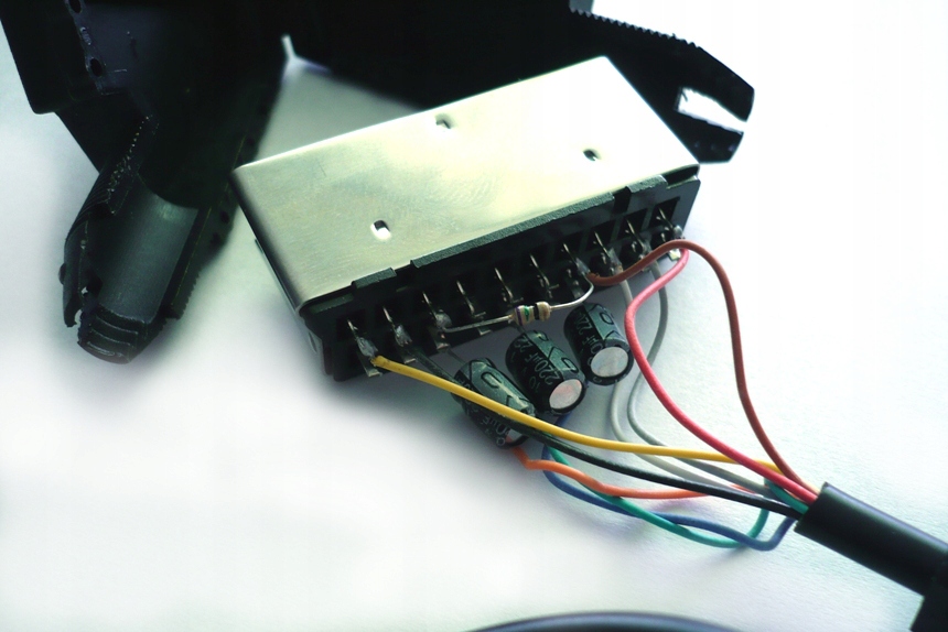 IRIS Kabel przewód True/Real RGB Euro/Scart do konsoli PSX PS1 PS2 PS3 Kod producenta AR-001102