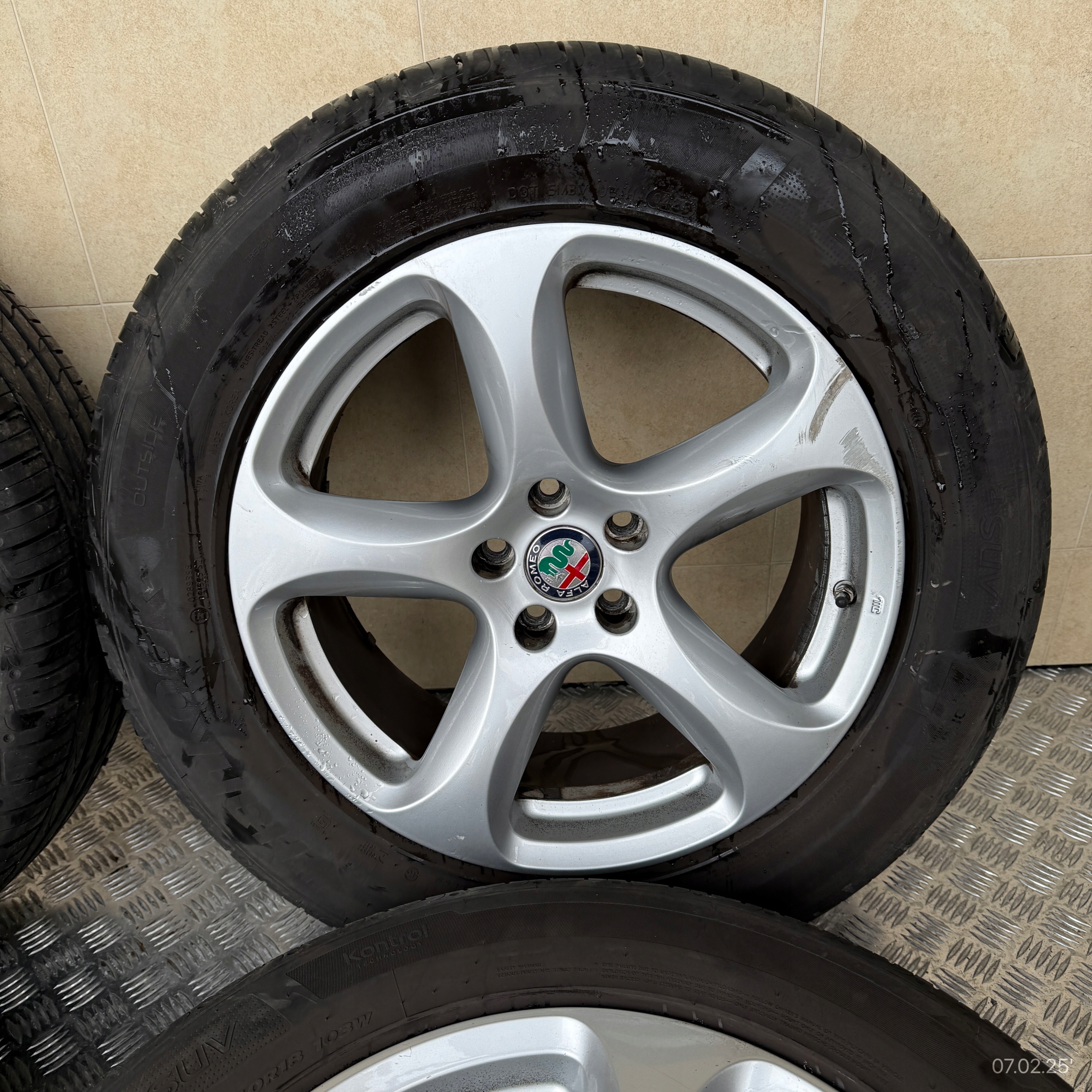 discs wheels tyres ALFA ROMEO GIULIA HANKOOK 235/60/18" 5MM summer