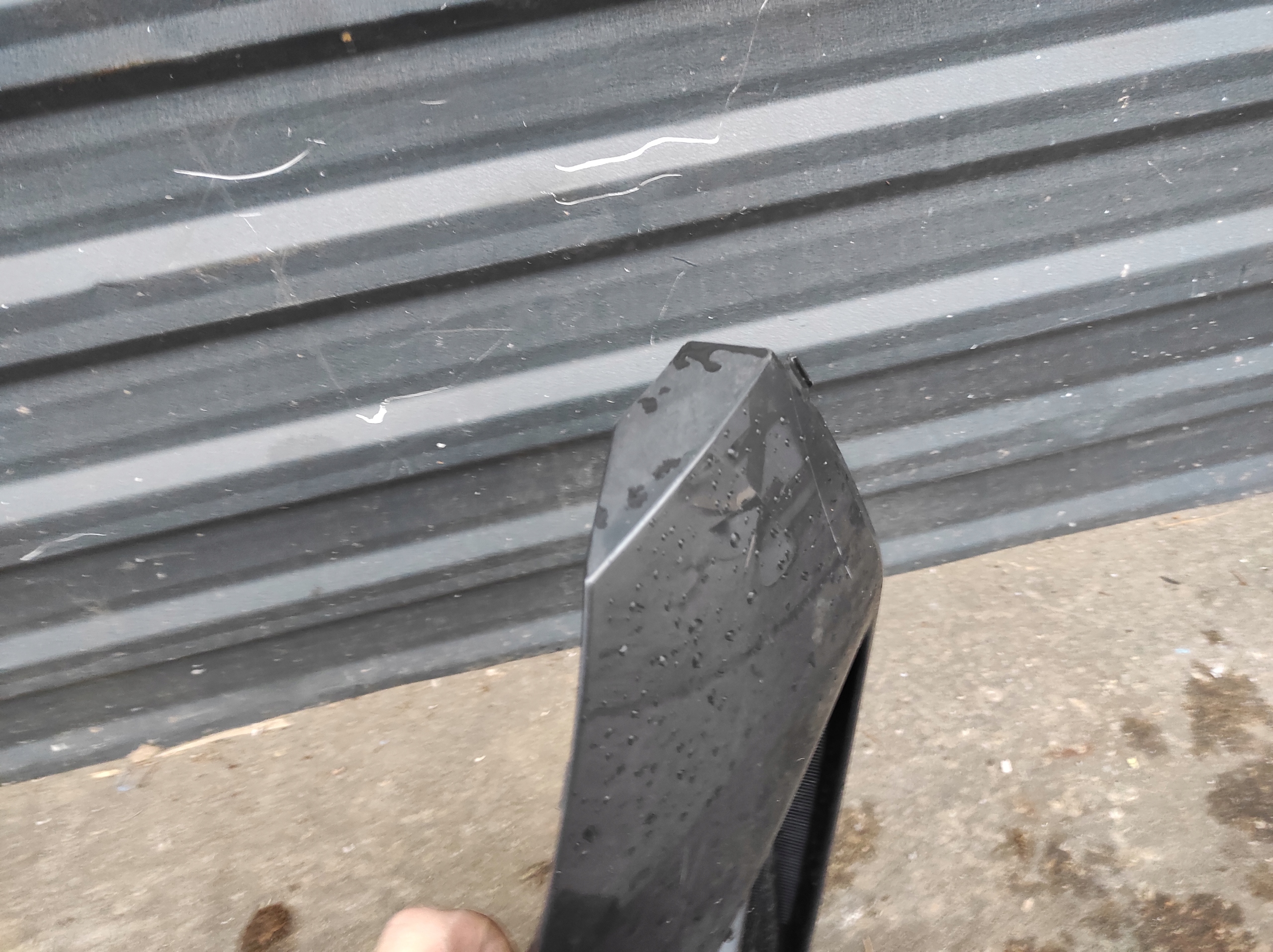 grid of a bumper left rear part BMW 4 G26 m-packet DARK SHADOW PDC 8078587