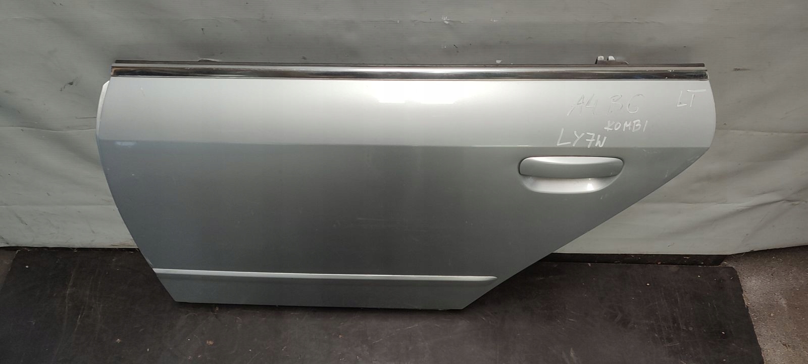 door rear part rear. left Audi A4 B6 LY7W kombi
