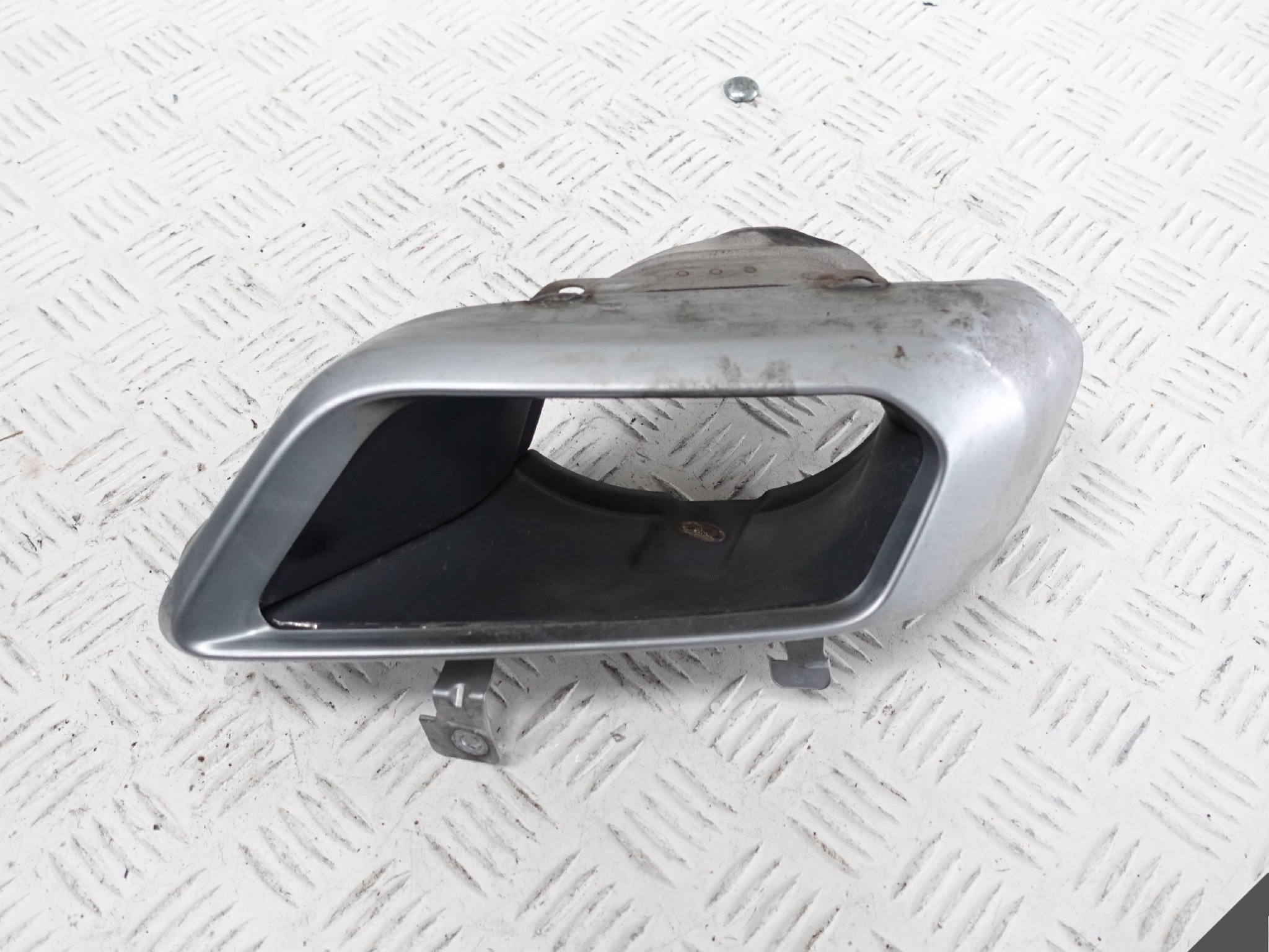 BMW X5 G05 X6 G06 pipe end exhaust pipe left bumper rear part